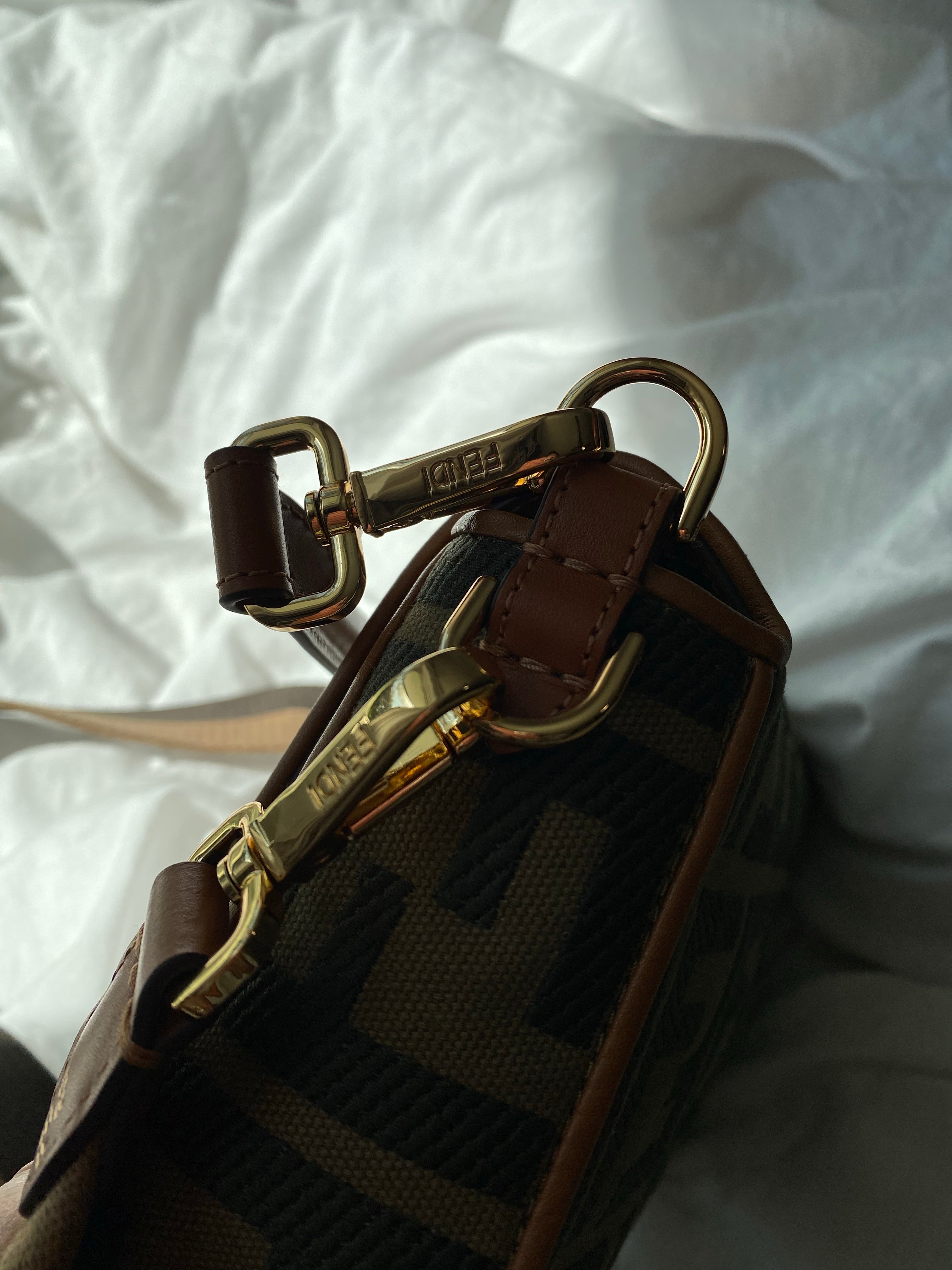 [TOP] FENDI Baguette Canvas Crossbody Bag - Brown