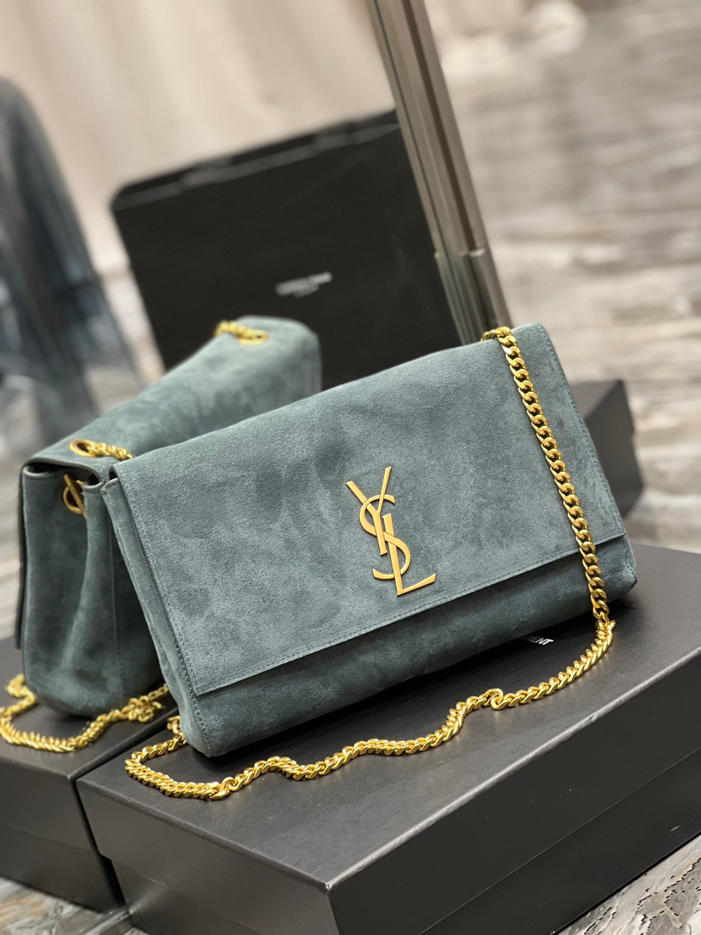 [TOP] Yves Saint Laurent YSL Kate Reversible Suede Bag - Deep Green