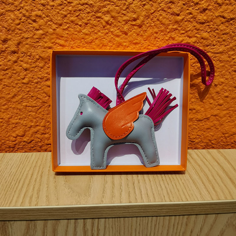 [TOP] HERMES Pagasus Charm - 19 Colours