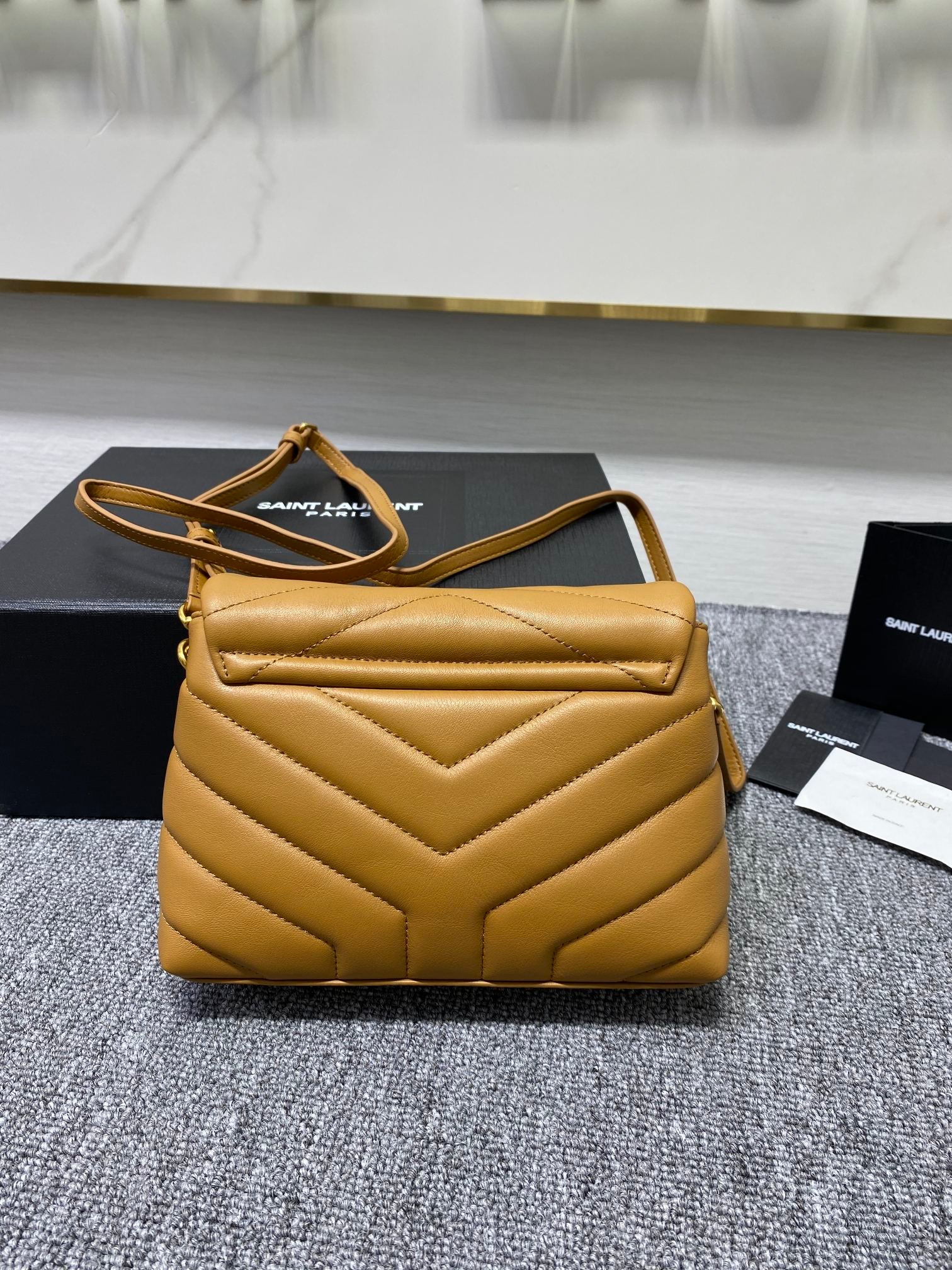 [TOP] Yves Saint Laurent YSL Loulou Toy Bag - Brown GHW