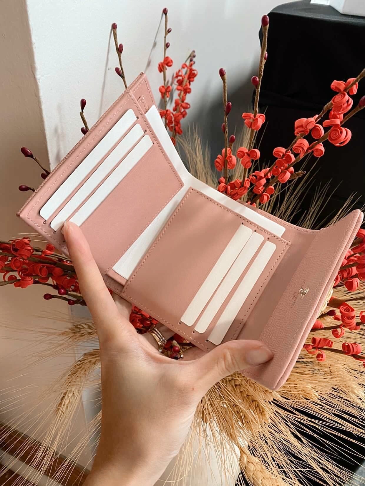 [TOP] CHANEL Trifold Caviar Wallet - Pink & GHW