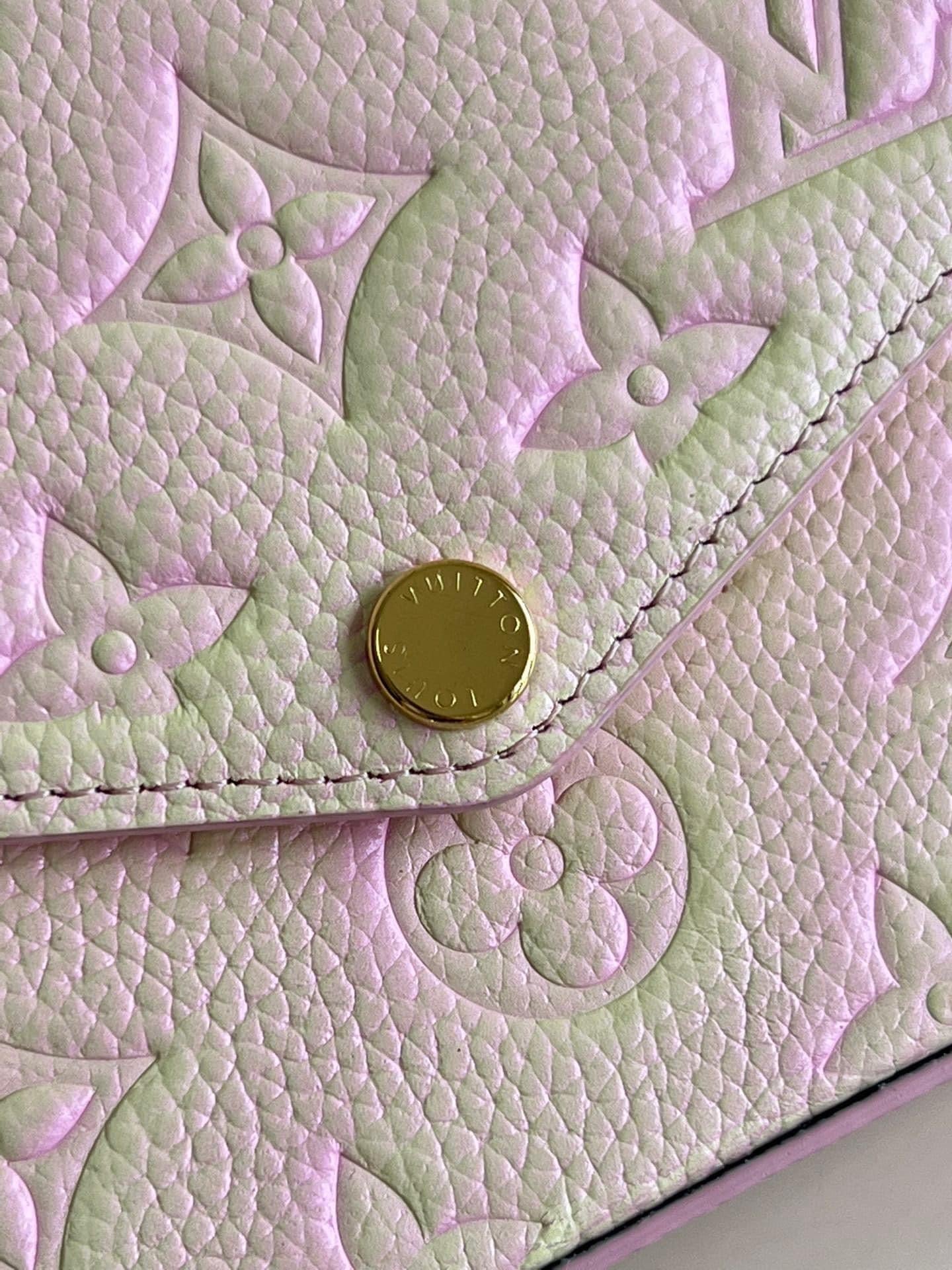 [TOP] Louis Vuitton LV Felicie Empreinte Stardust 21X12X3cm - Pink