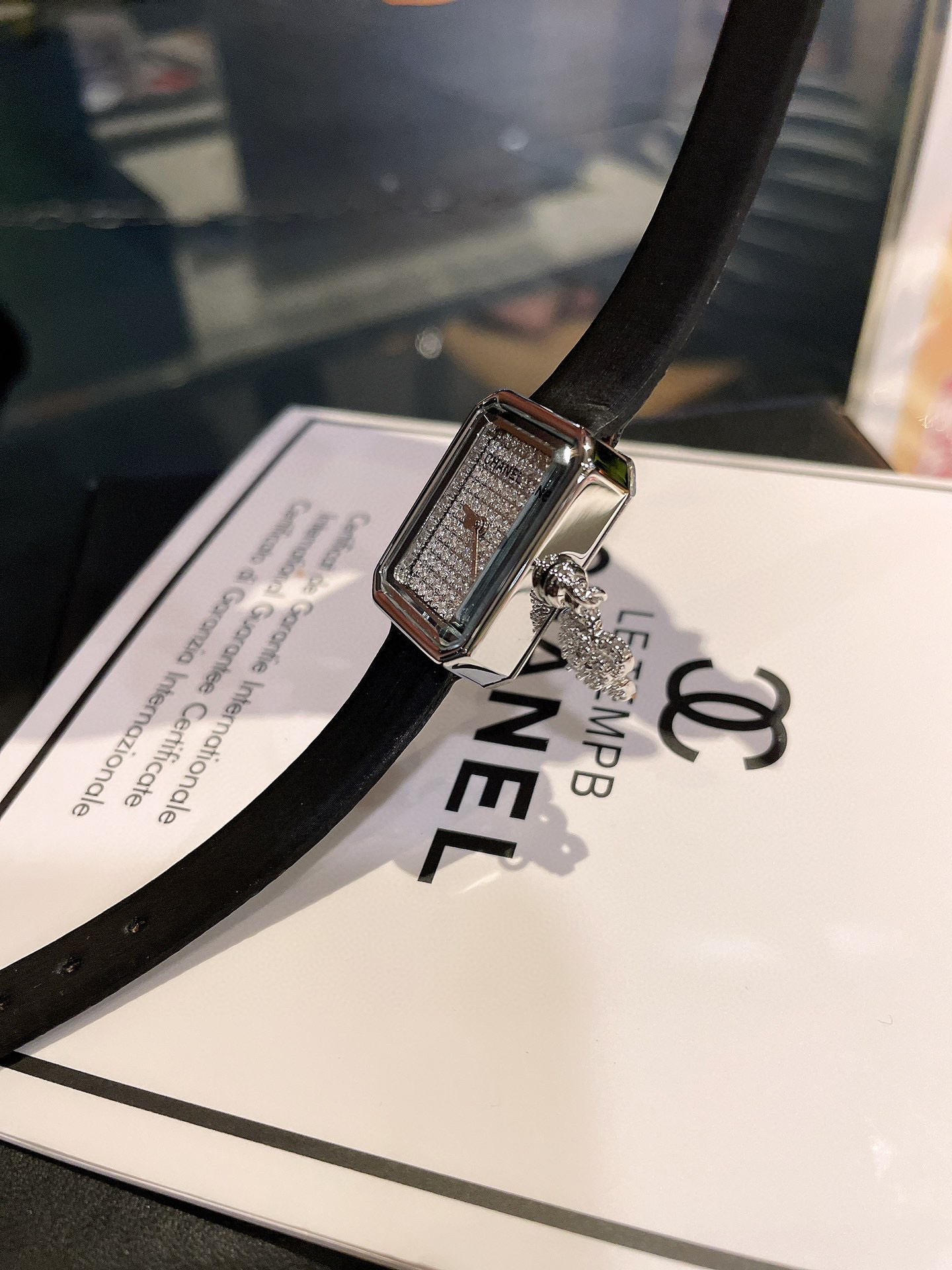 [TOP] CHANEL Premiere Extraitde Camelia Watch - Gold/White Gold