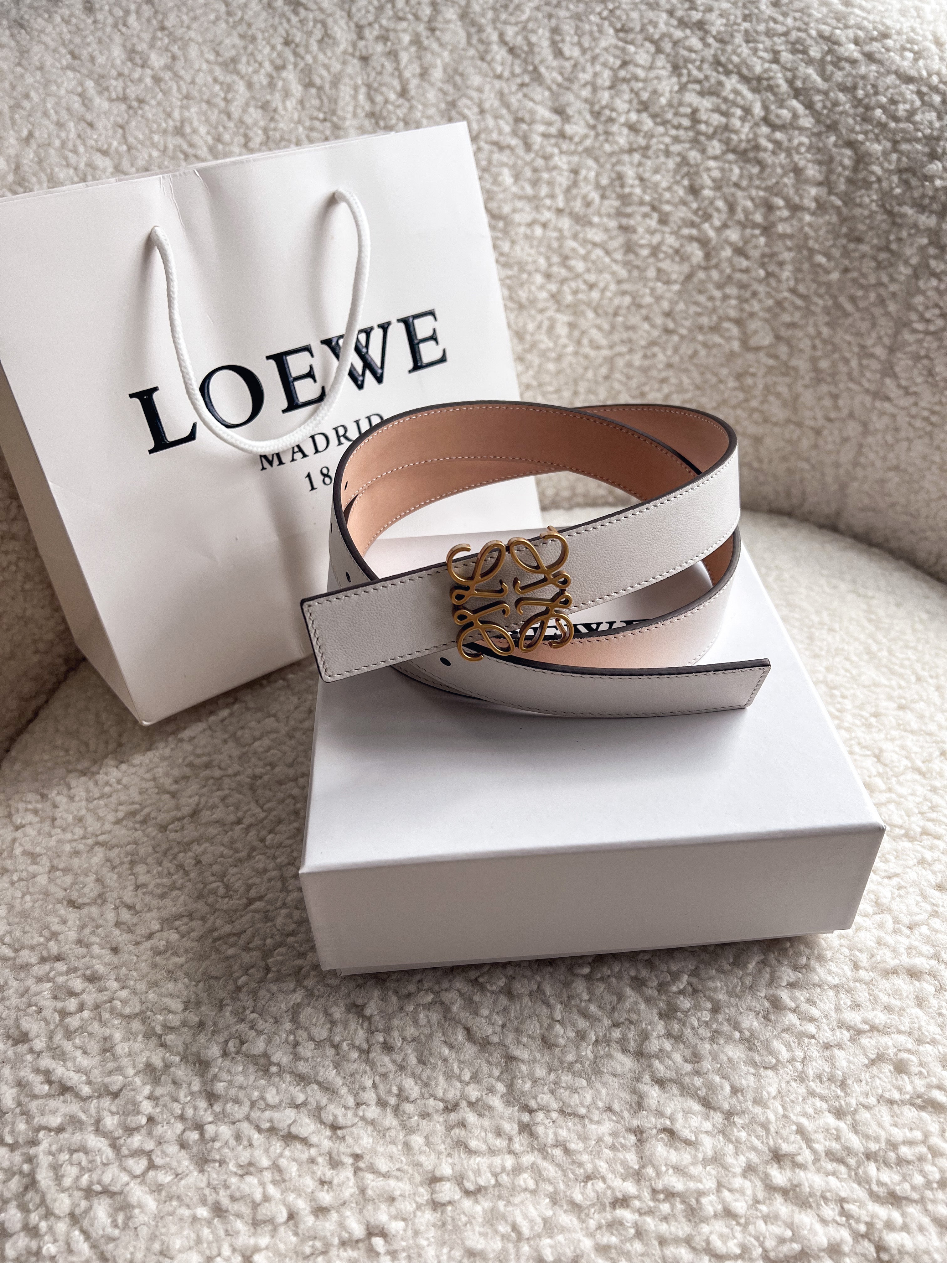 [TOP] LOEWE Reversible Belt - White and Beige