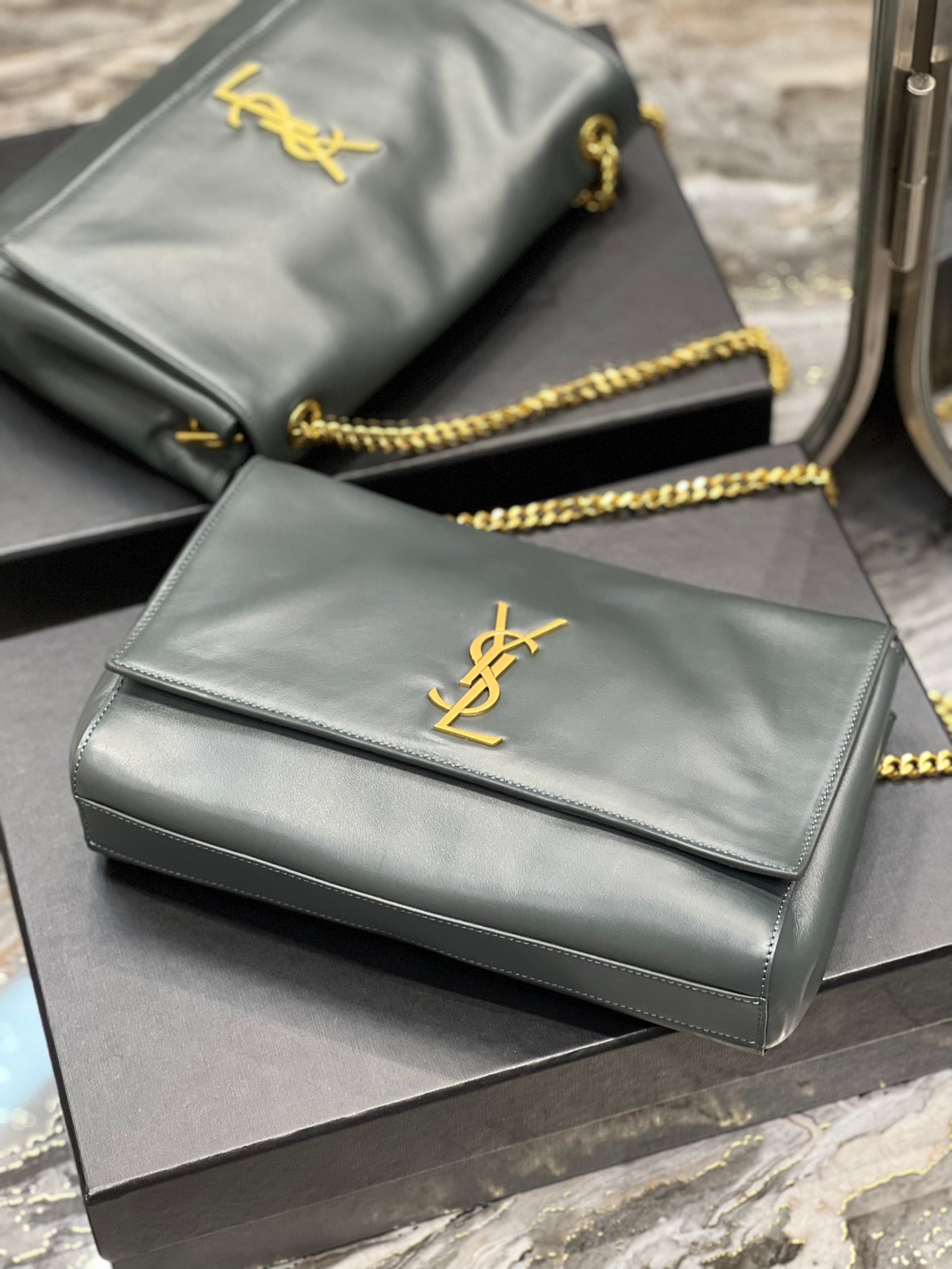 [TOP] Yves Saint Laurent YSL Kate Reversible Suede Bag - Deep Green