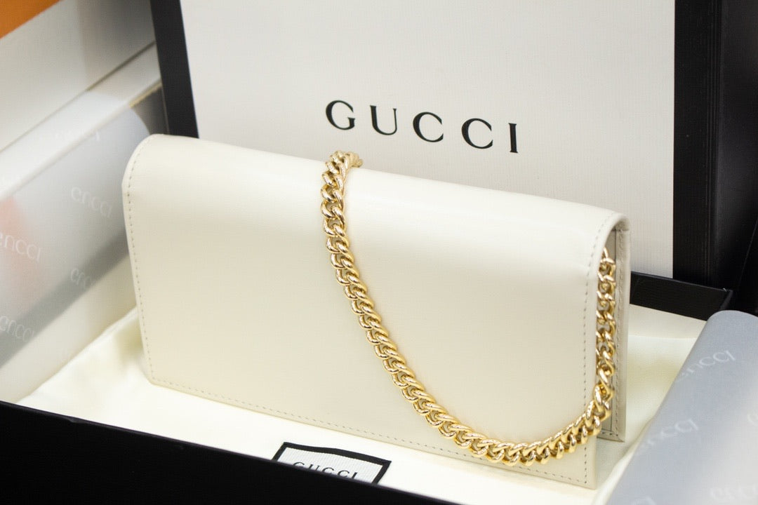[TOP] GUCCI Horsebit 1955 Wallet With Chain - WHITE
