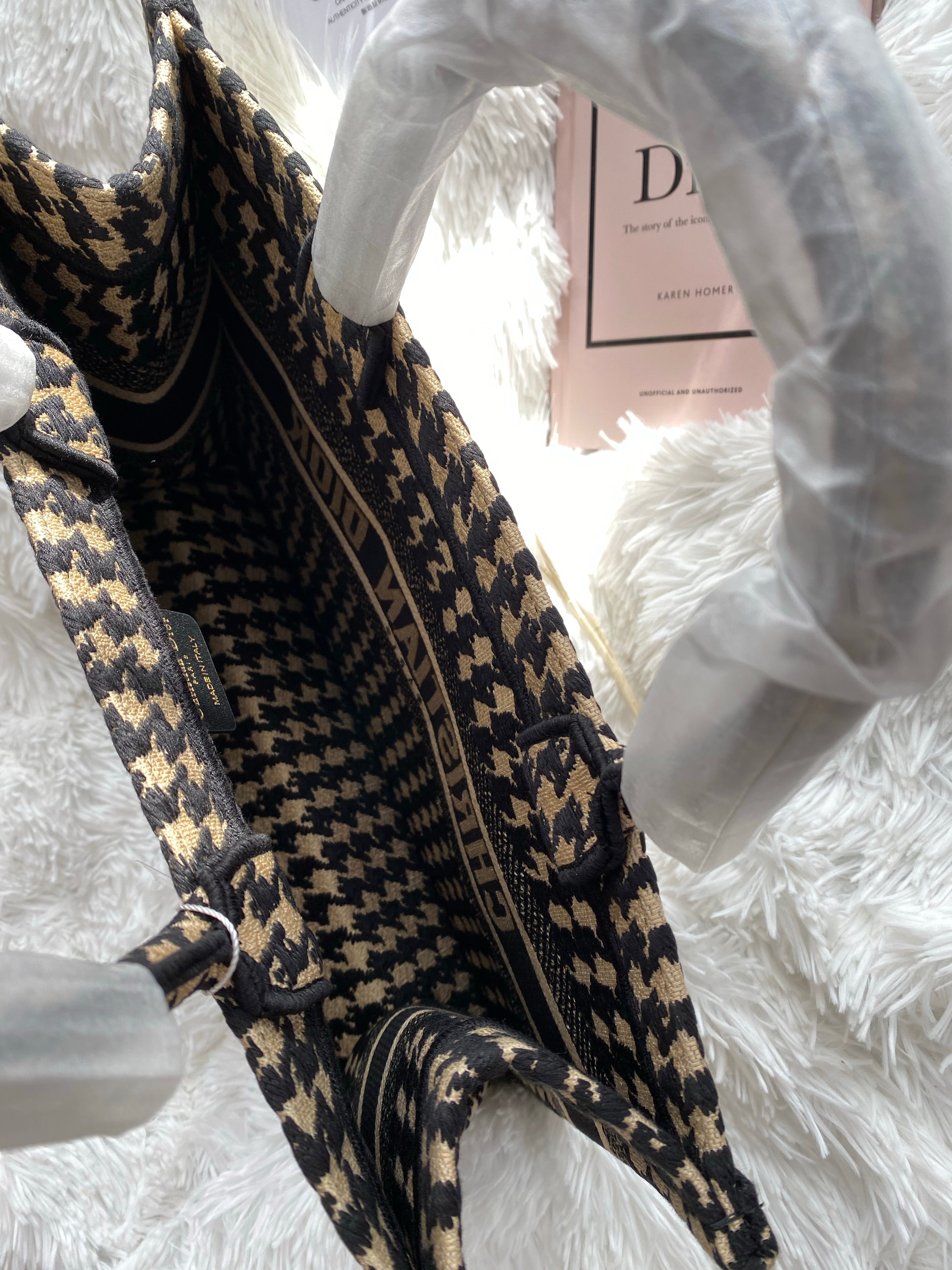 [TOP] Christian Dior Book Tote Bag Small 26.5cm - Black and White