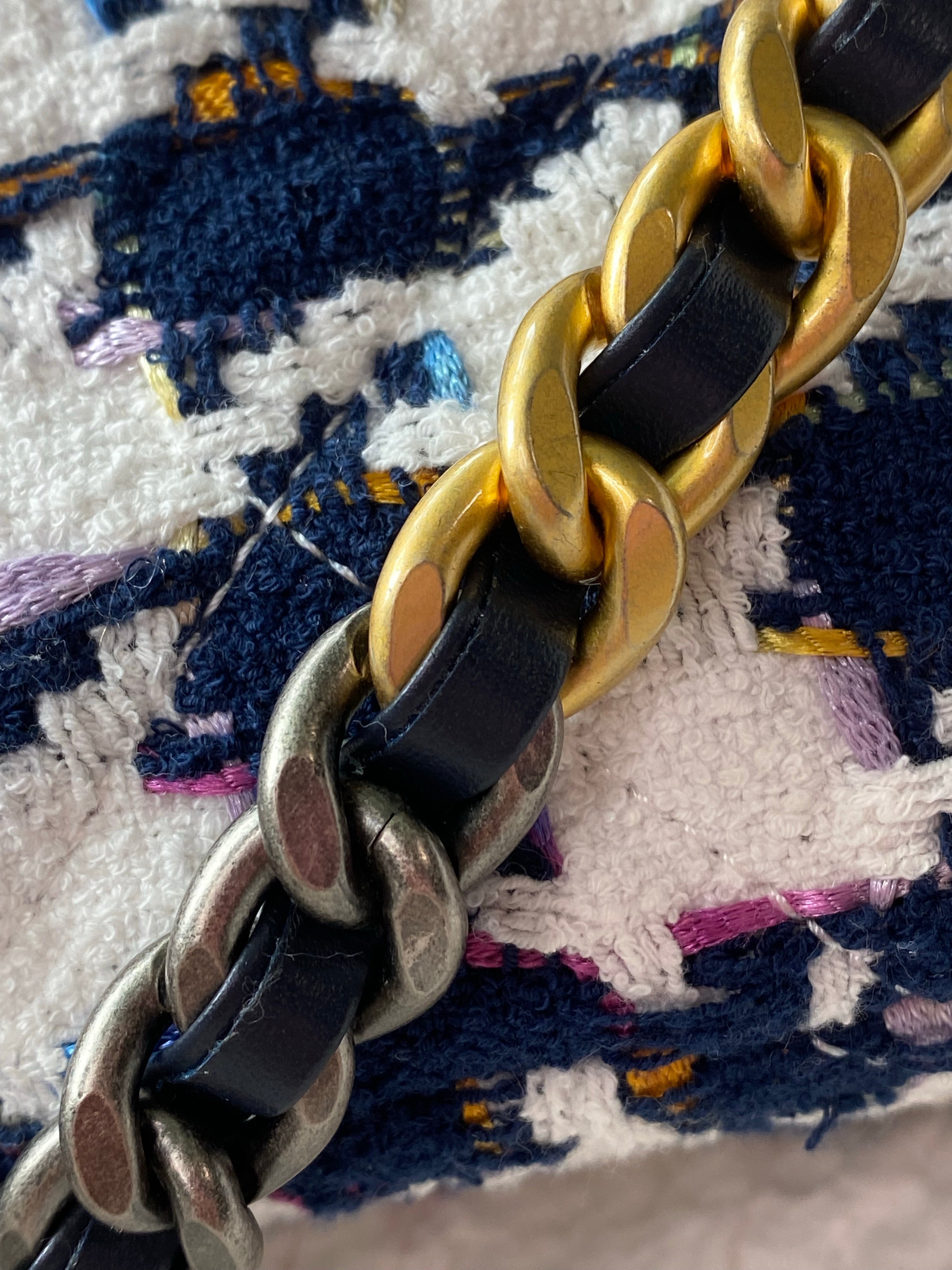 [TOP] CHANEL 19 Bag Small 26cm Houndstooth