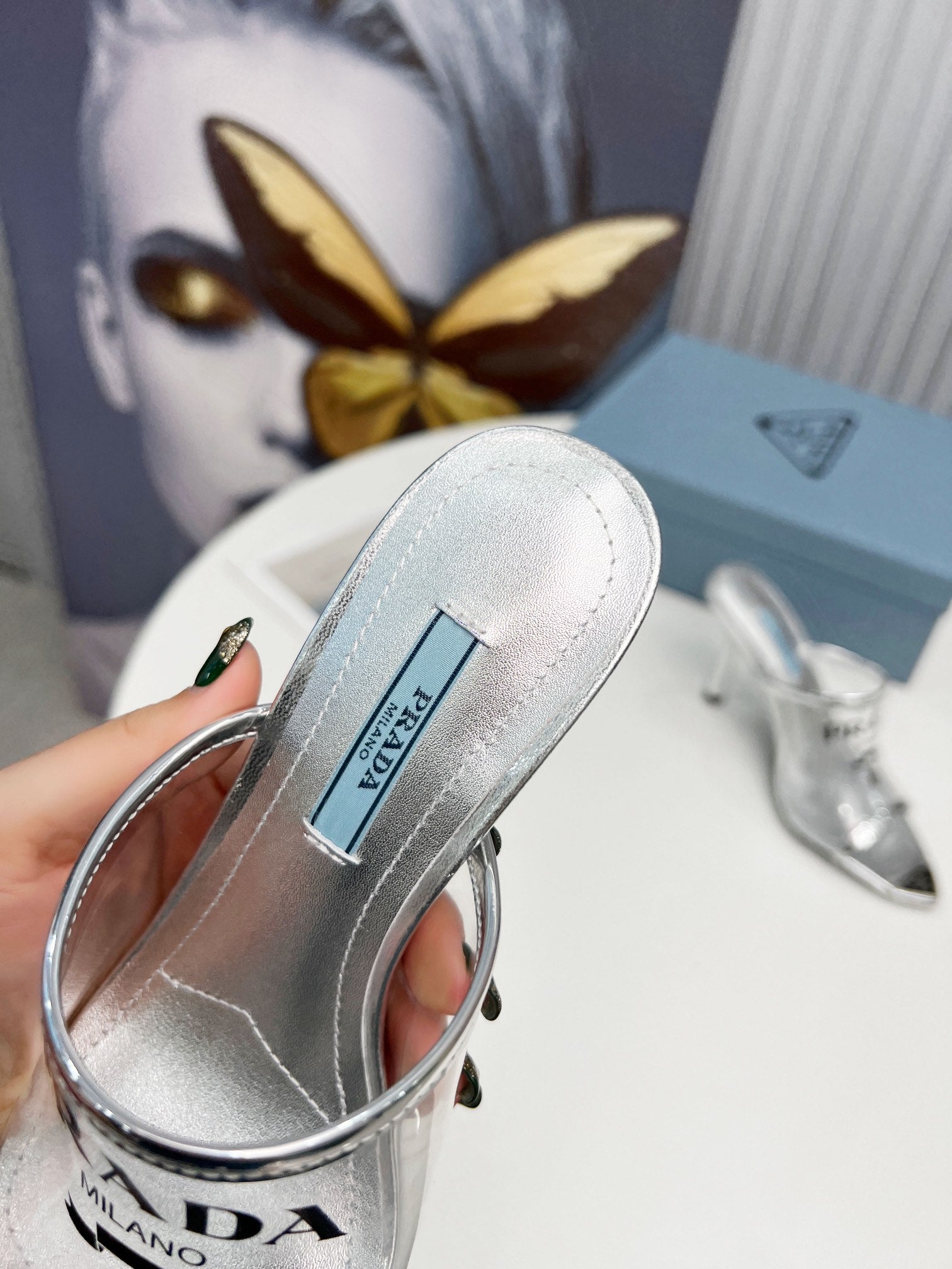 [TOP] PRADA Logo-print Plexiglas High-heel Slides - Silver