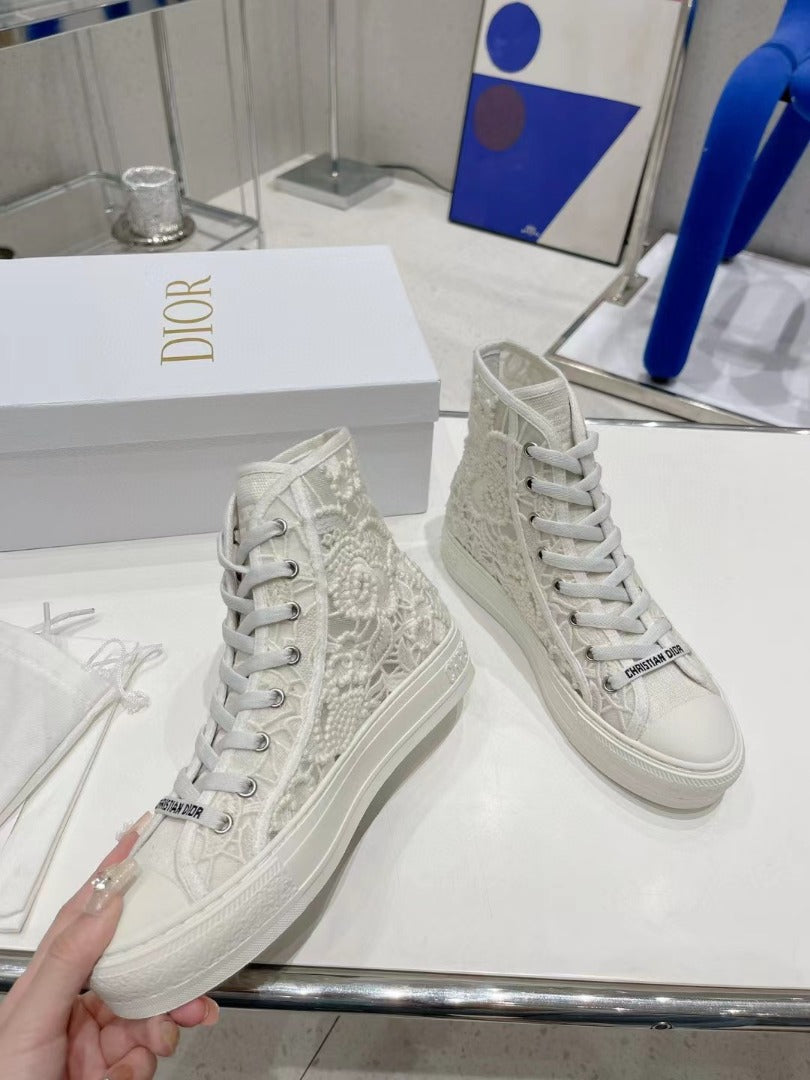 [TOP] Christian Dior Macrame Embroidery High Top Sneakers - White