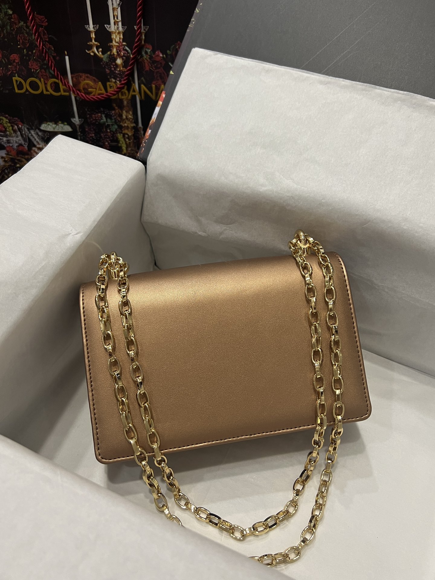 [TOP] Dolce & Gabbana D&G Polished Calfskin DG Girls Bag 21*4*15 - Brown