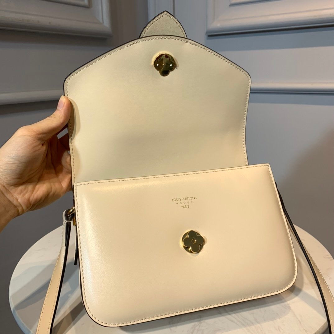 [TOP] Louis Vuitton LV Pont 9 Bag 23 × 15 × 8 cm- Cream