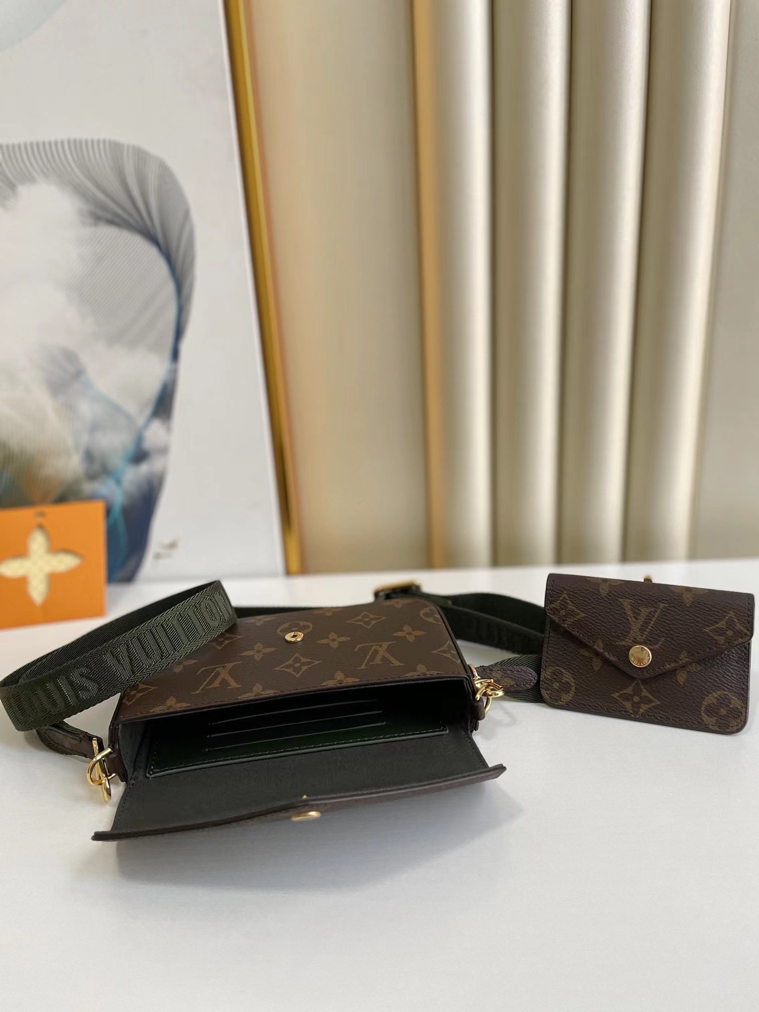 [TOP] Louis Vuitton LV Felicie Strap & Go Monogram 17×10×4cm - PINK/Green