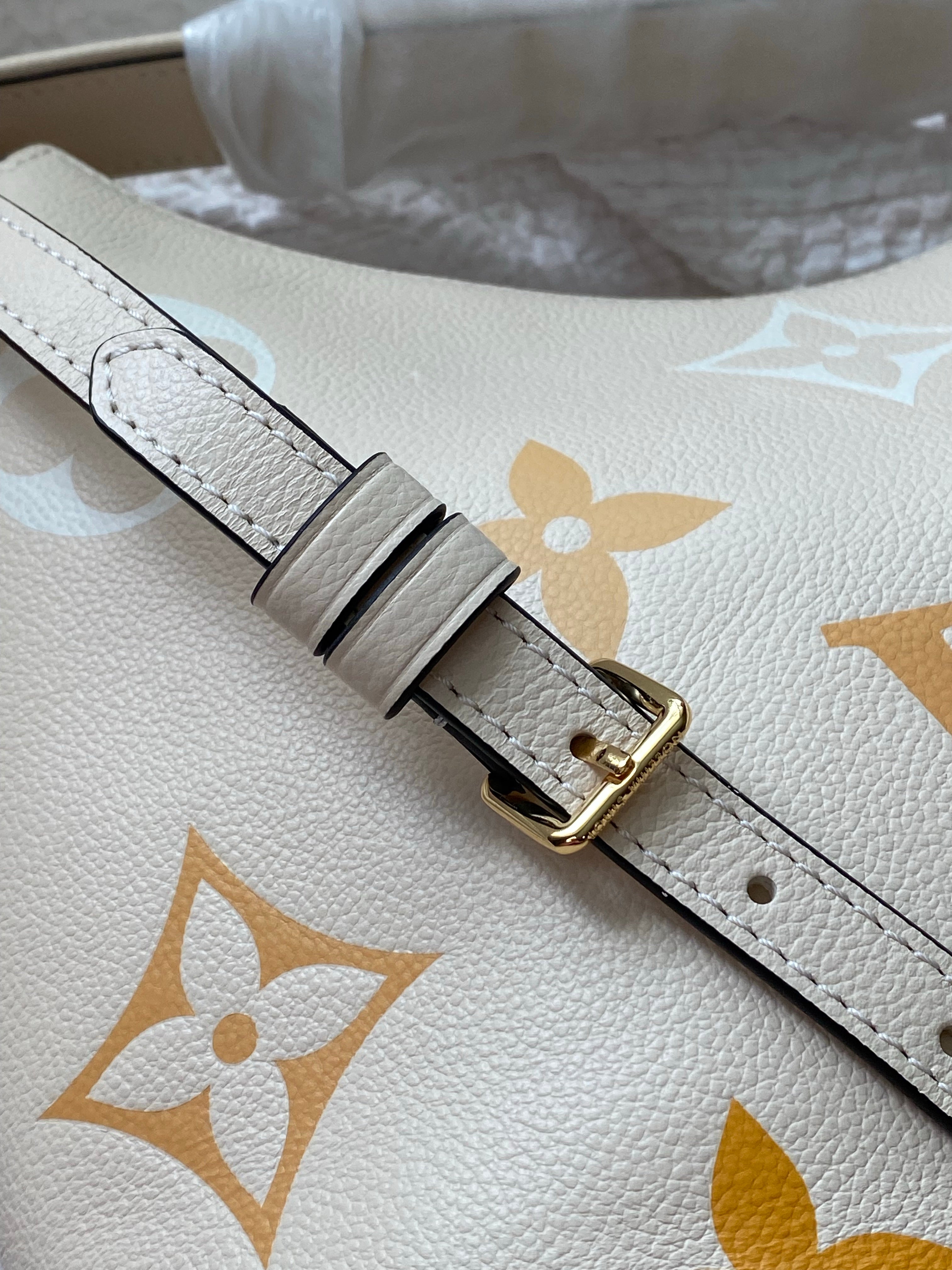 [TOP] Louis Vuitton LV Marshmallow Hobo Bag 24 x 22 x 13 cm - Vanilla Yellow