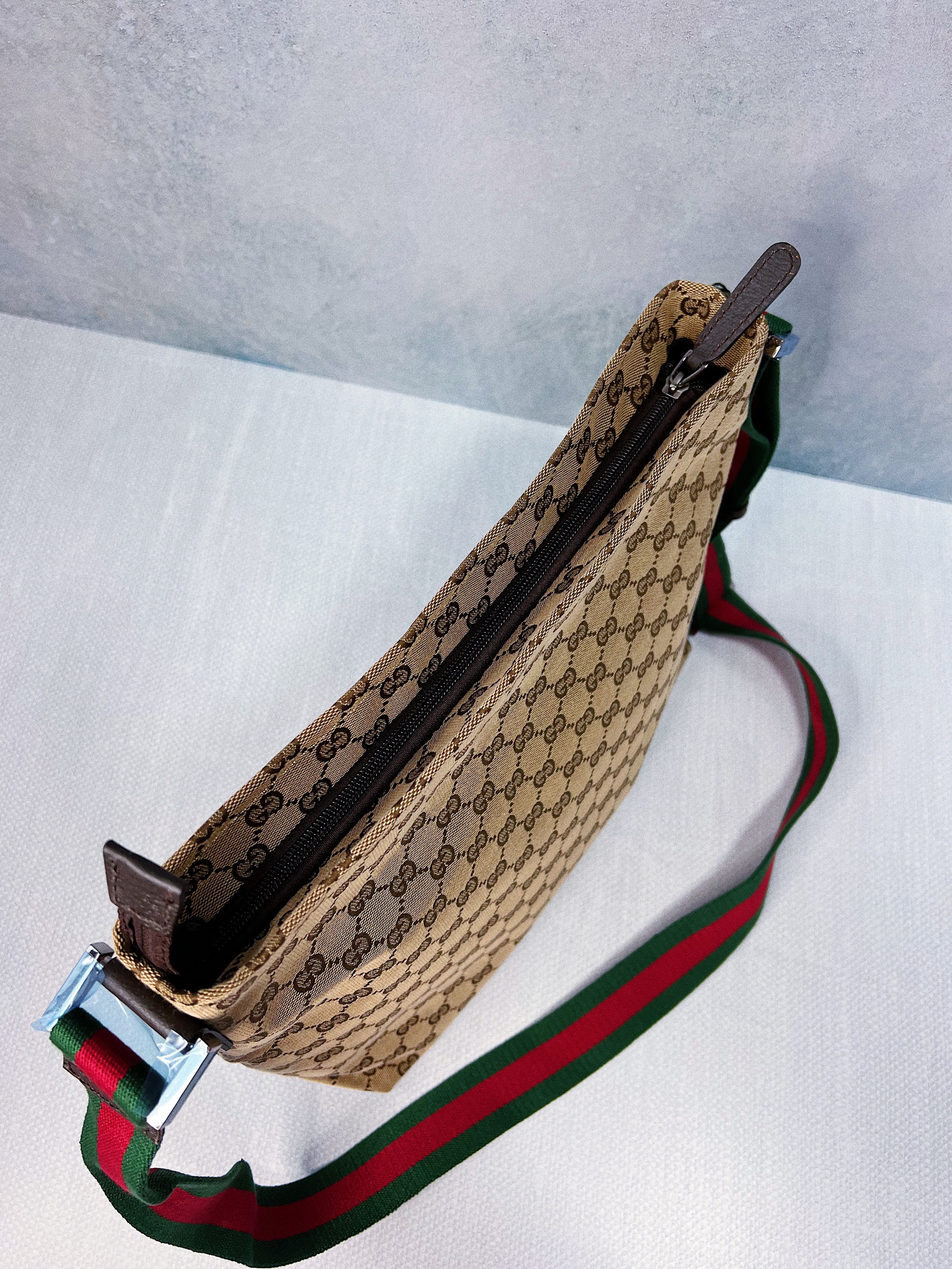 [TOP] GUCCI Supreme Messenger Crossbody Bag