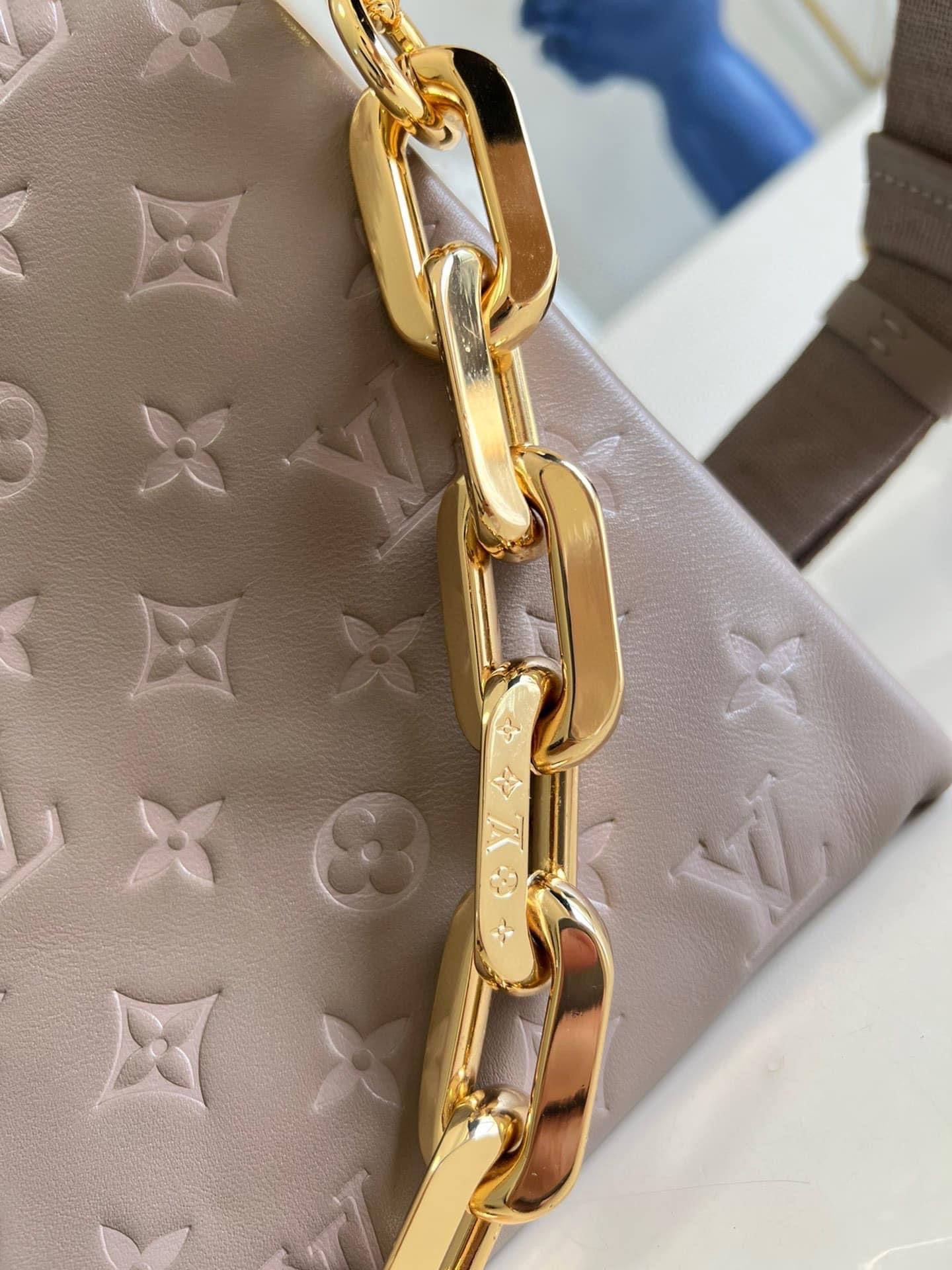 [TOP] Louis Vuitton LV Coussin MM 26x20x12cm- Grey Lamb