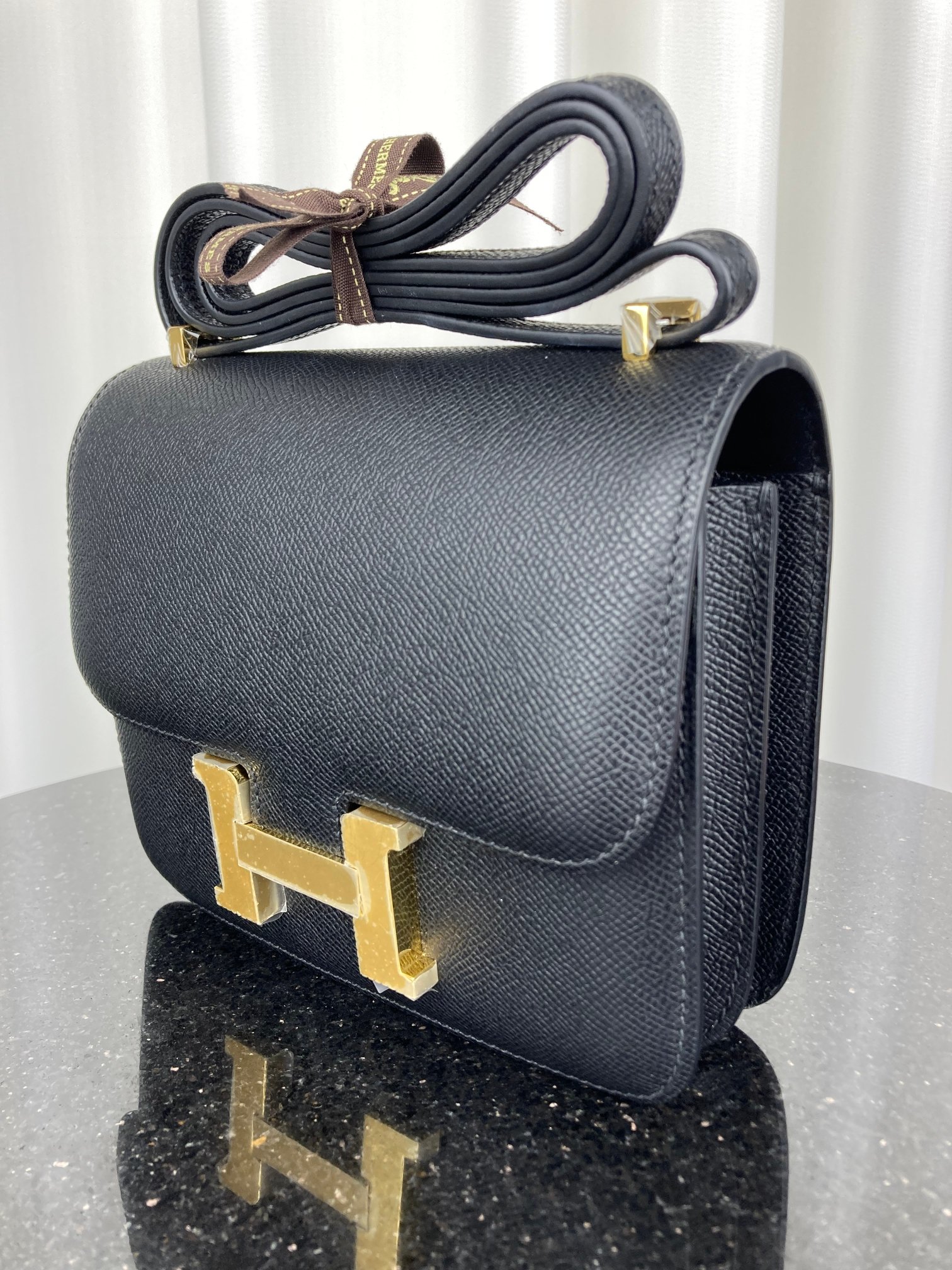 [TOP] HERMES Constance Epsom Leather 18cm - Black & GHW