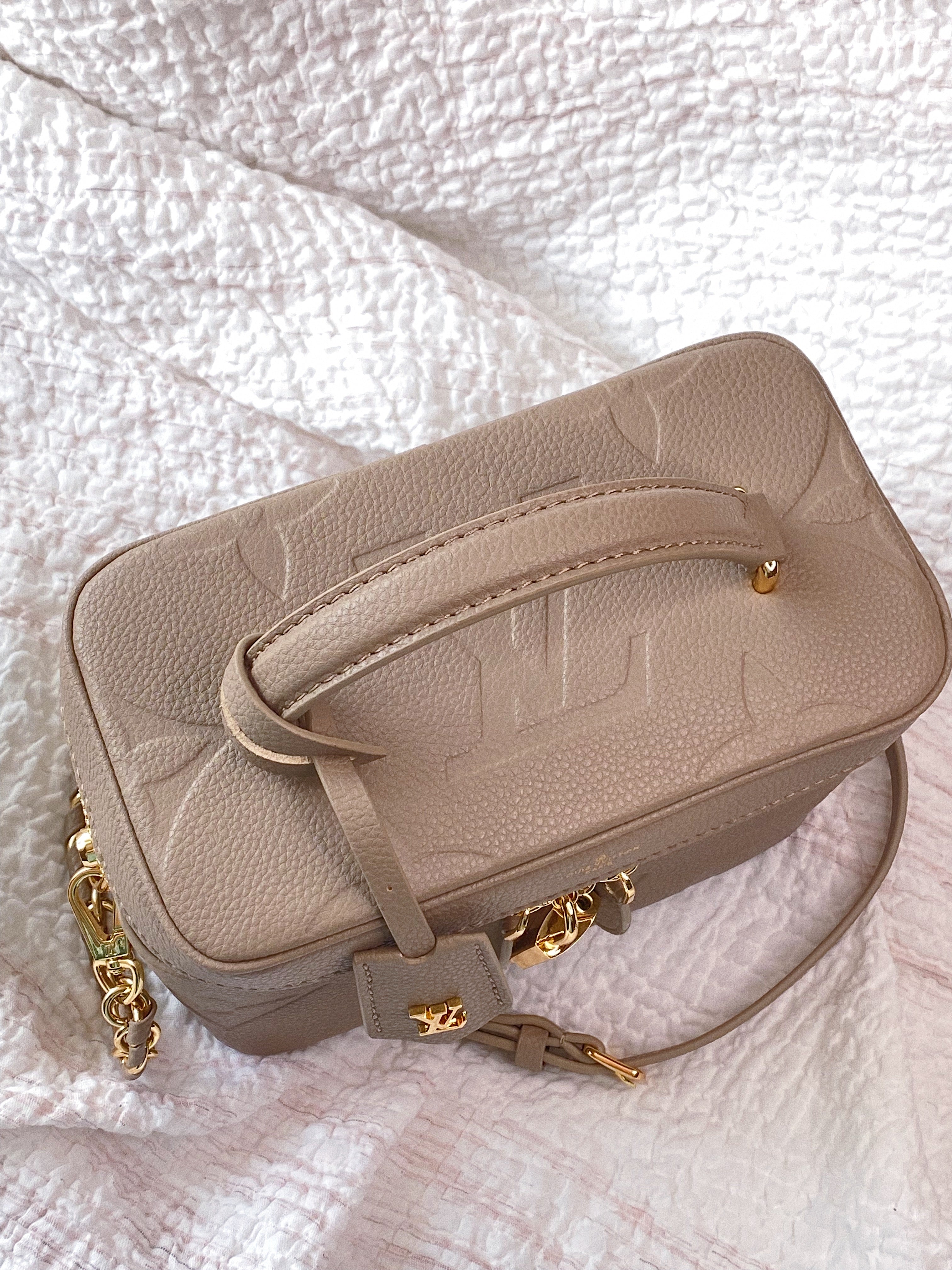 [TOP] Louis Vuitton LV Vanity Pm Bag Giant Monogram 19 x 13 x 11CM- Turtle Dove