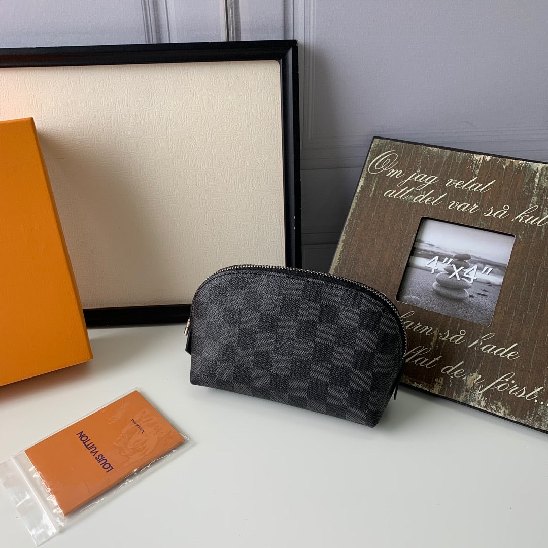 [TOP] Louis Vuitton LV Cosmetic Pouch 17*12*6cm-Brown