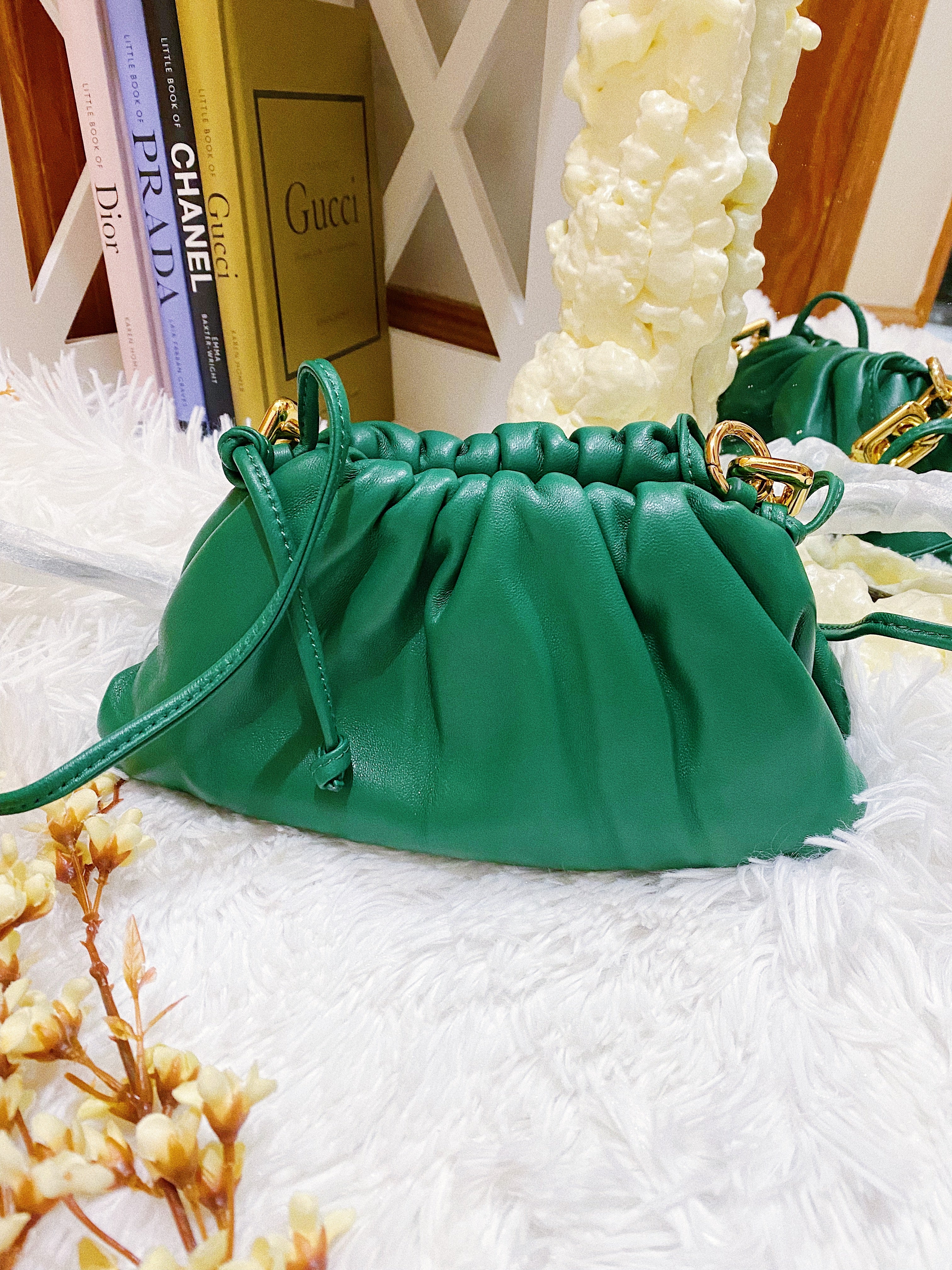 [TOP] Bottega Veneta BV  Mini Crossbody Pouch with Chain - Green