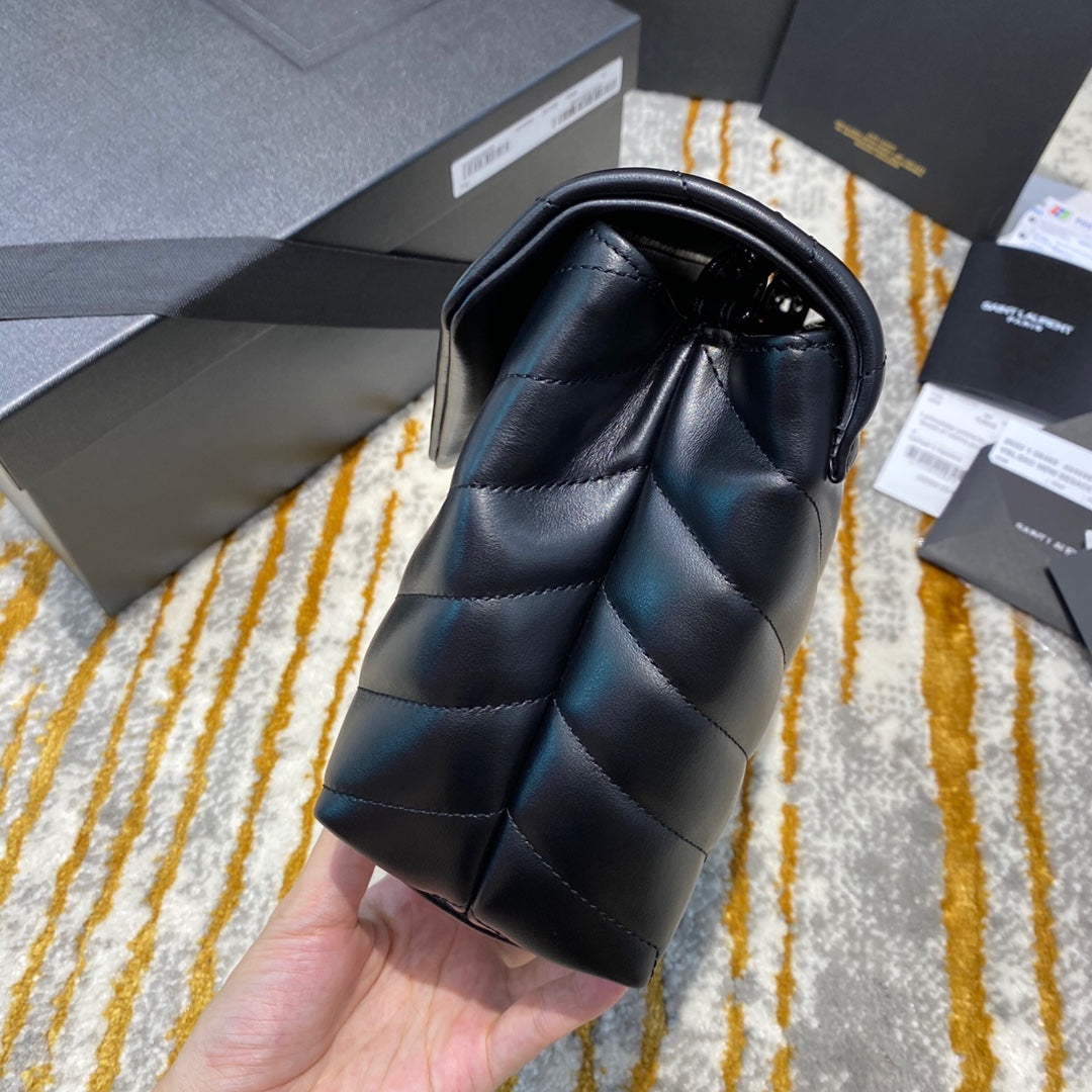 [TOP] Yves Saint Laurent YSL LouLou Small Bag 20cm - Black on Black