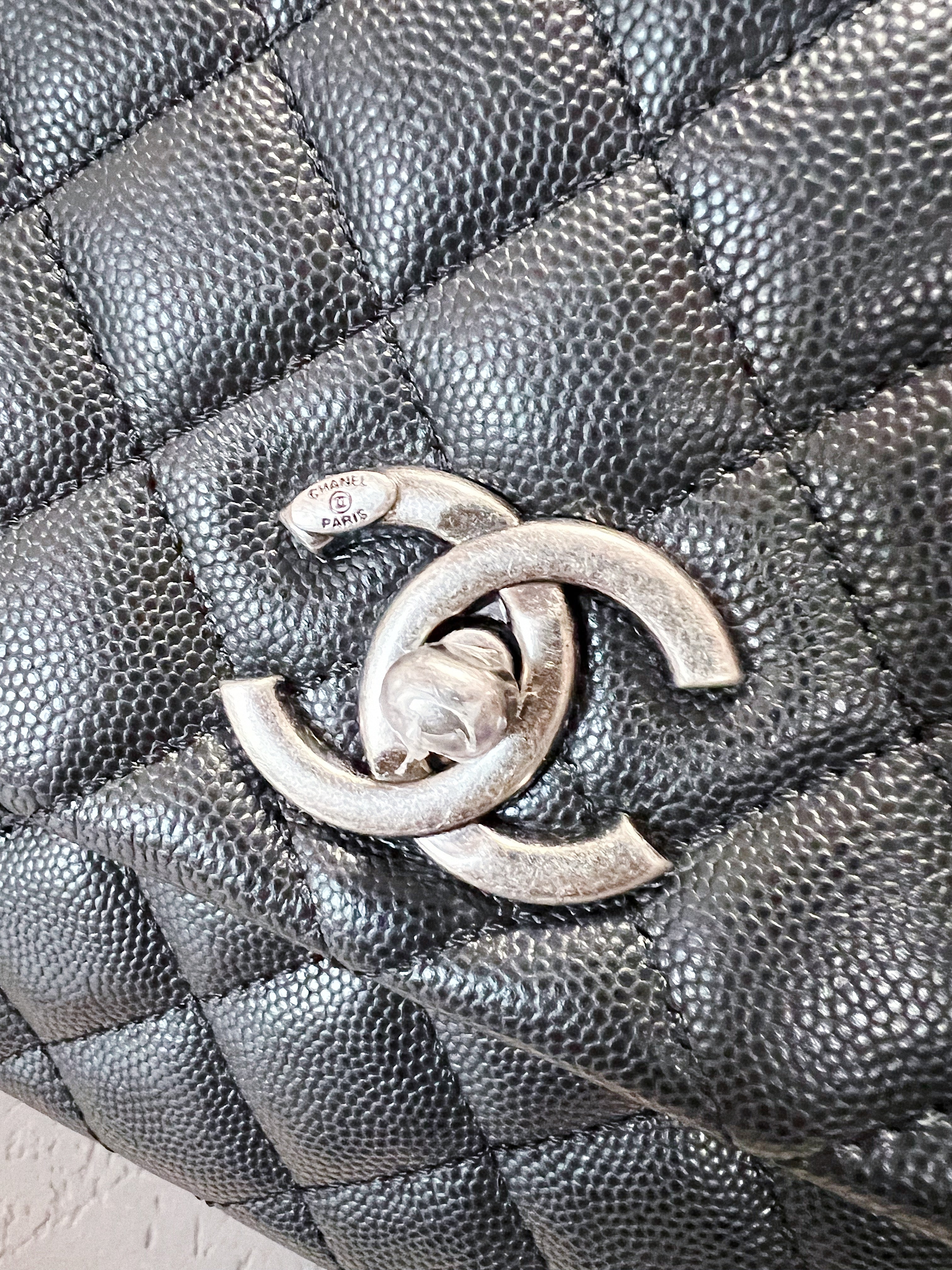 [TOP] CHANEL Coco Top Handle Caviar Bag 18x29X12CM - Black & SHW