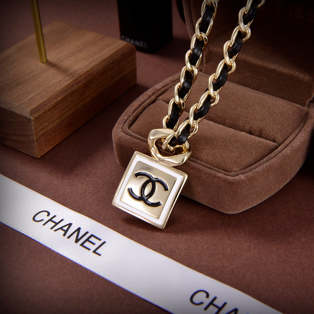 [TOP] CHANEL Chain Rope Square Necklace