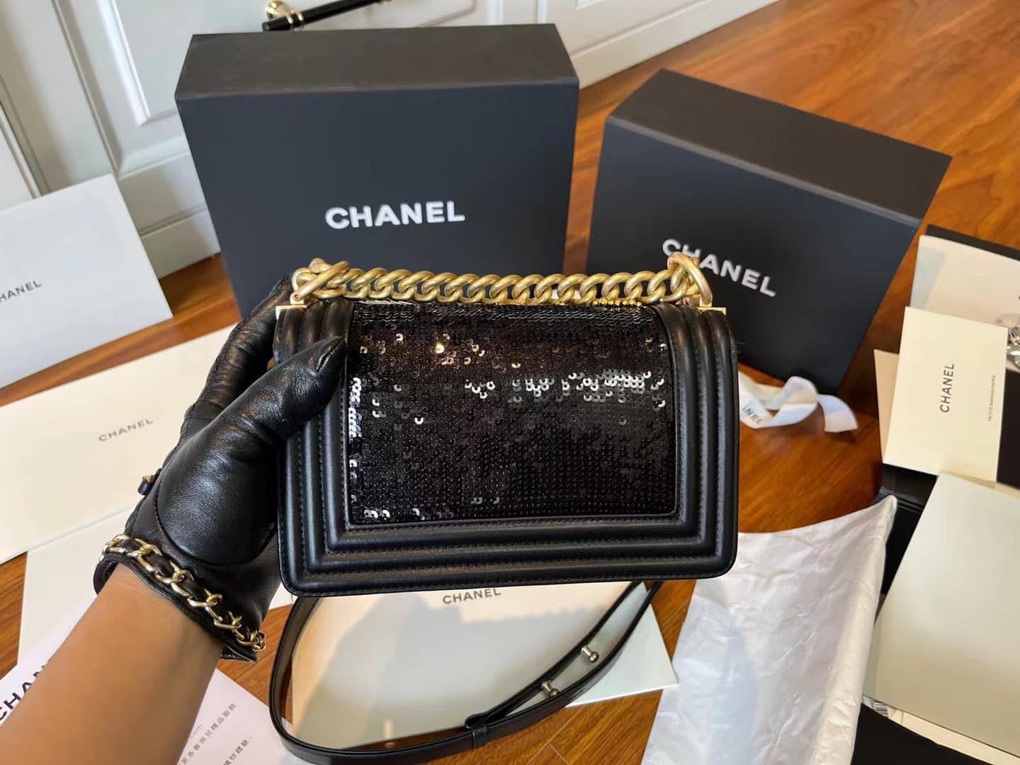 [TOP] CHANEL Le Boy Bag Sequin and Stones Small 20cm - Black & GHW