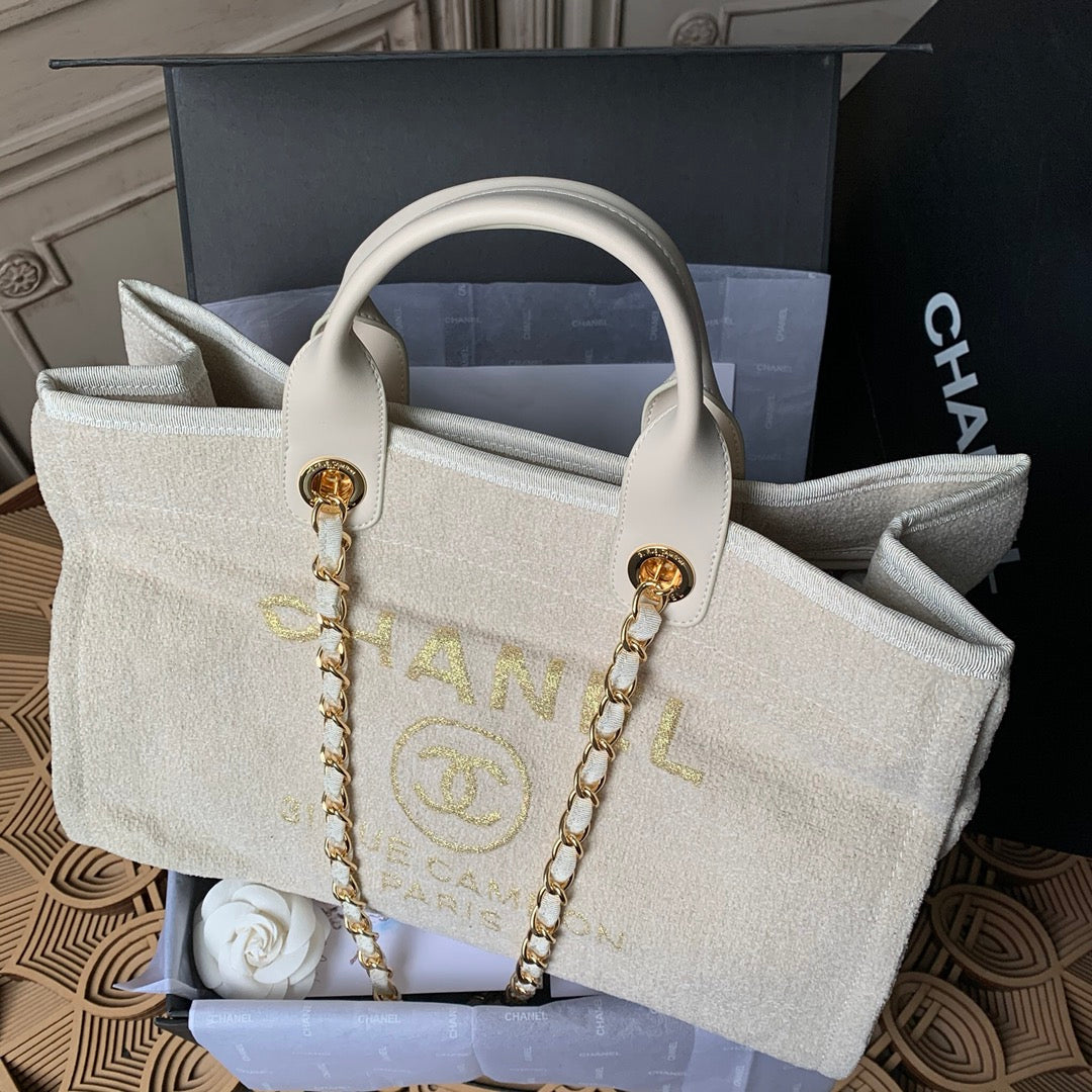 [TOP] CHANEL Deauville Tote Shopping Bag - White and Golden Threading