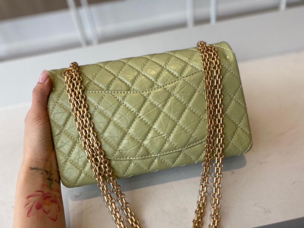 [TOP] CHANEL 2.55 Reissue Flap Bag Medium 24cm - Green & GHW