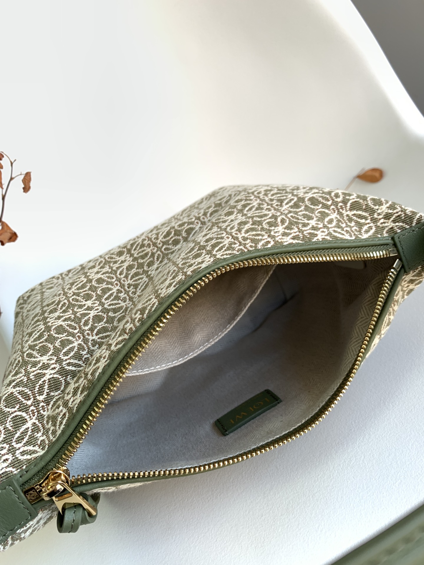 [TOP] LOEWE Mini Cubi Bag Anagram 21*17*12.5cm - Green