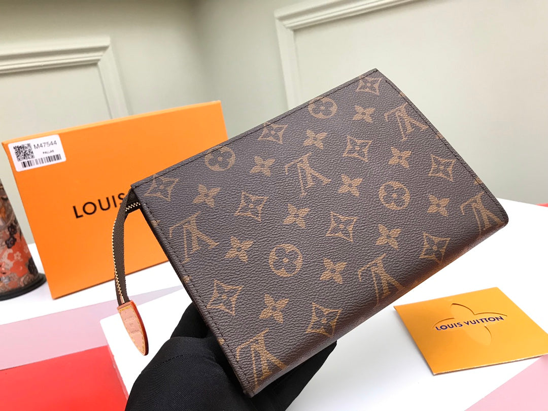 [TOP] Louis Vuitton LV Toilery Pouch Monogram 19/15/6cm-Brown