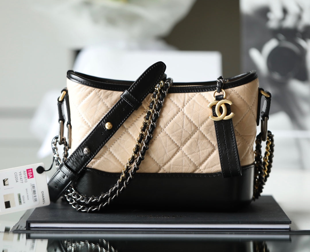 [TOP] CHANEL Gabrielle Hobo Bag 2 Tones 20cm - Beige and Black