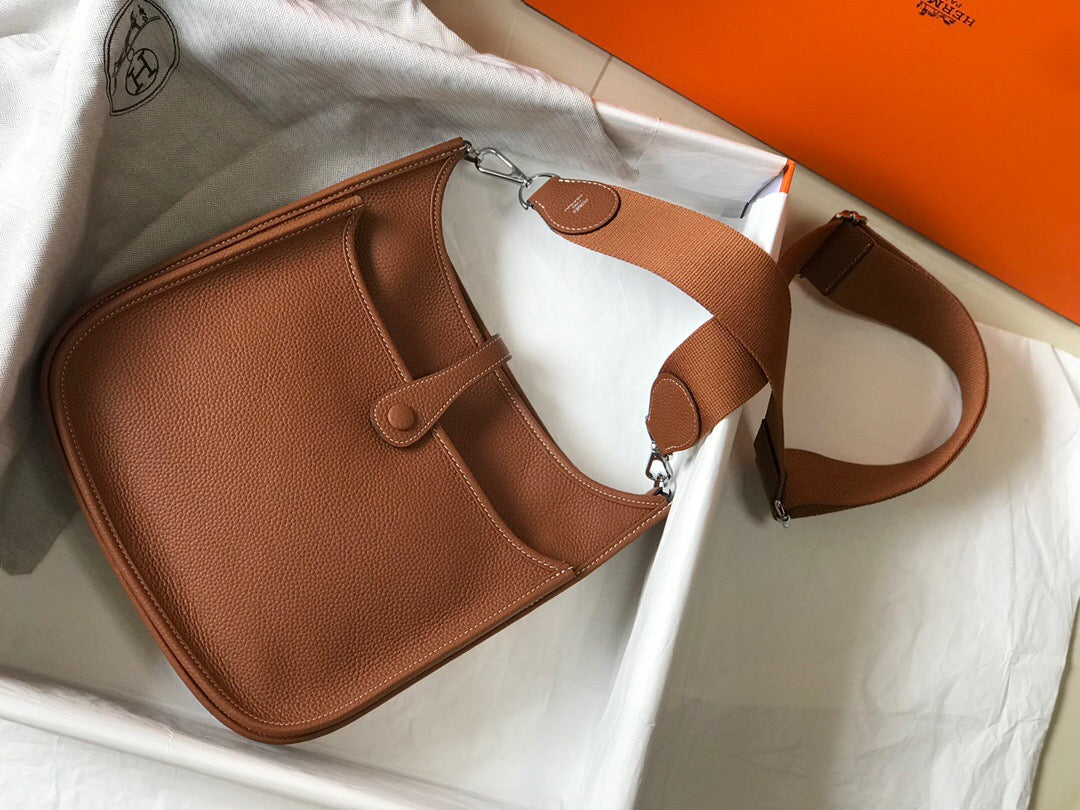 [TOP] HERMES Evelyne Togo Leather 28cm - Gold