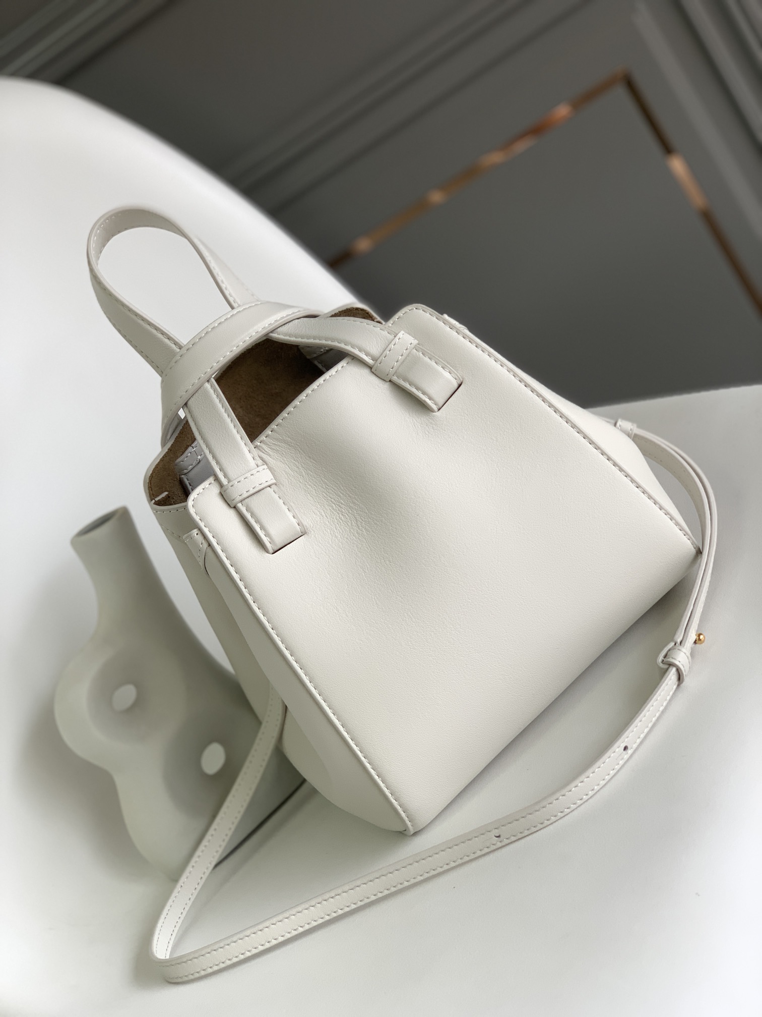 [TOP] LOEWE Hammock Nugget Bag 20*18*20cm - 5 Color