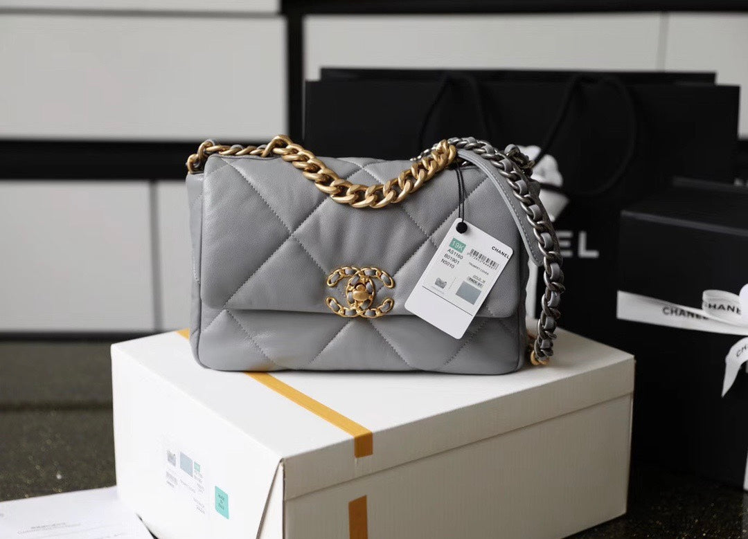 [TOP] Chanel 19 Small Bag -Grey w Chip