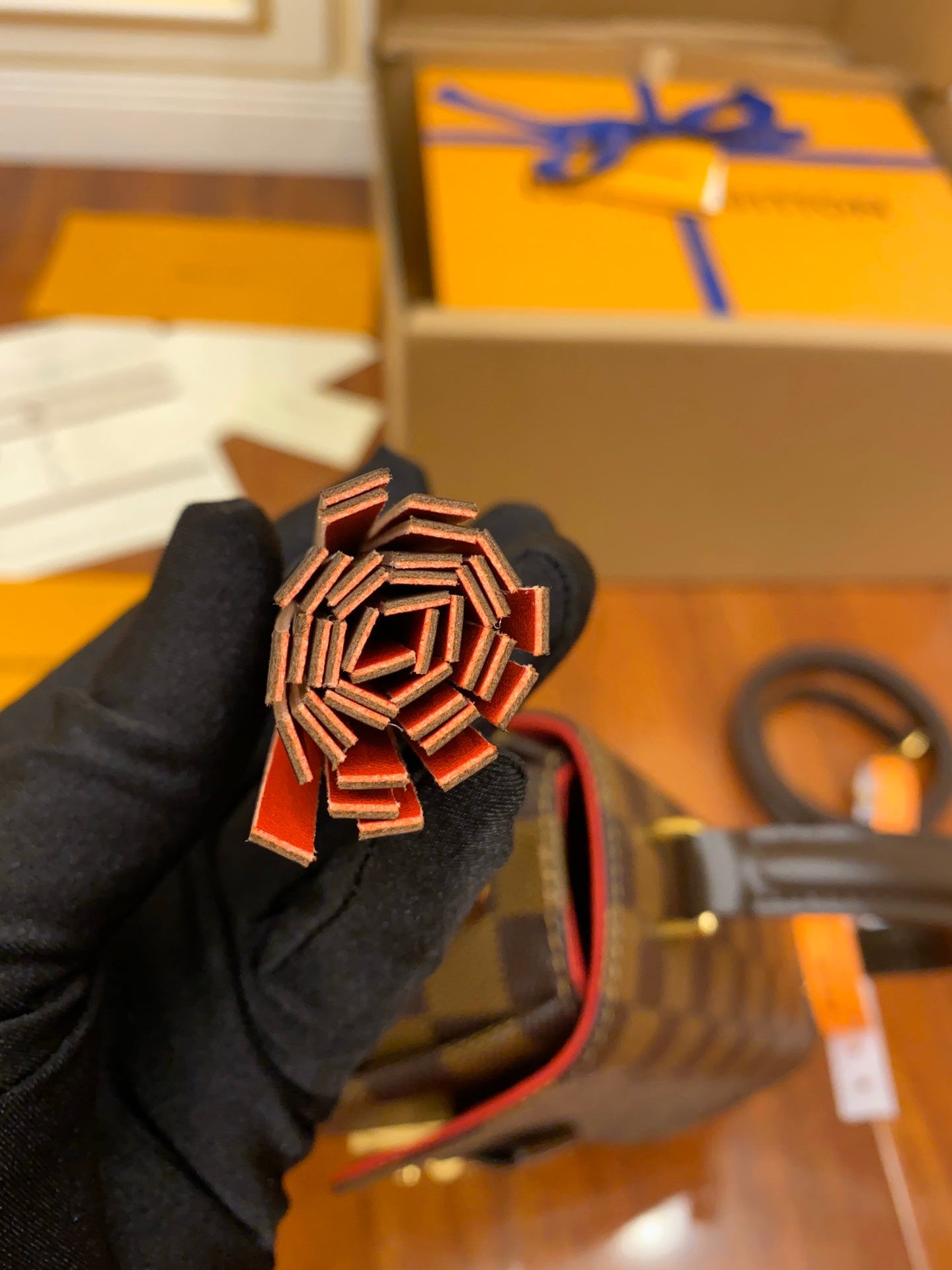 [TOP] Louis Vuitton LV £V Croisette Bag 25x17x9.5cm- Damier Ebene