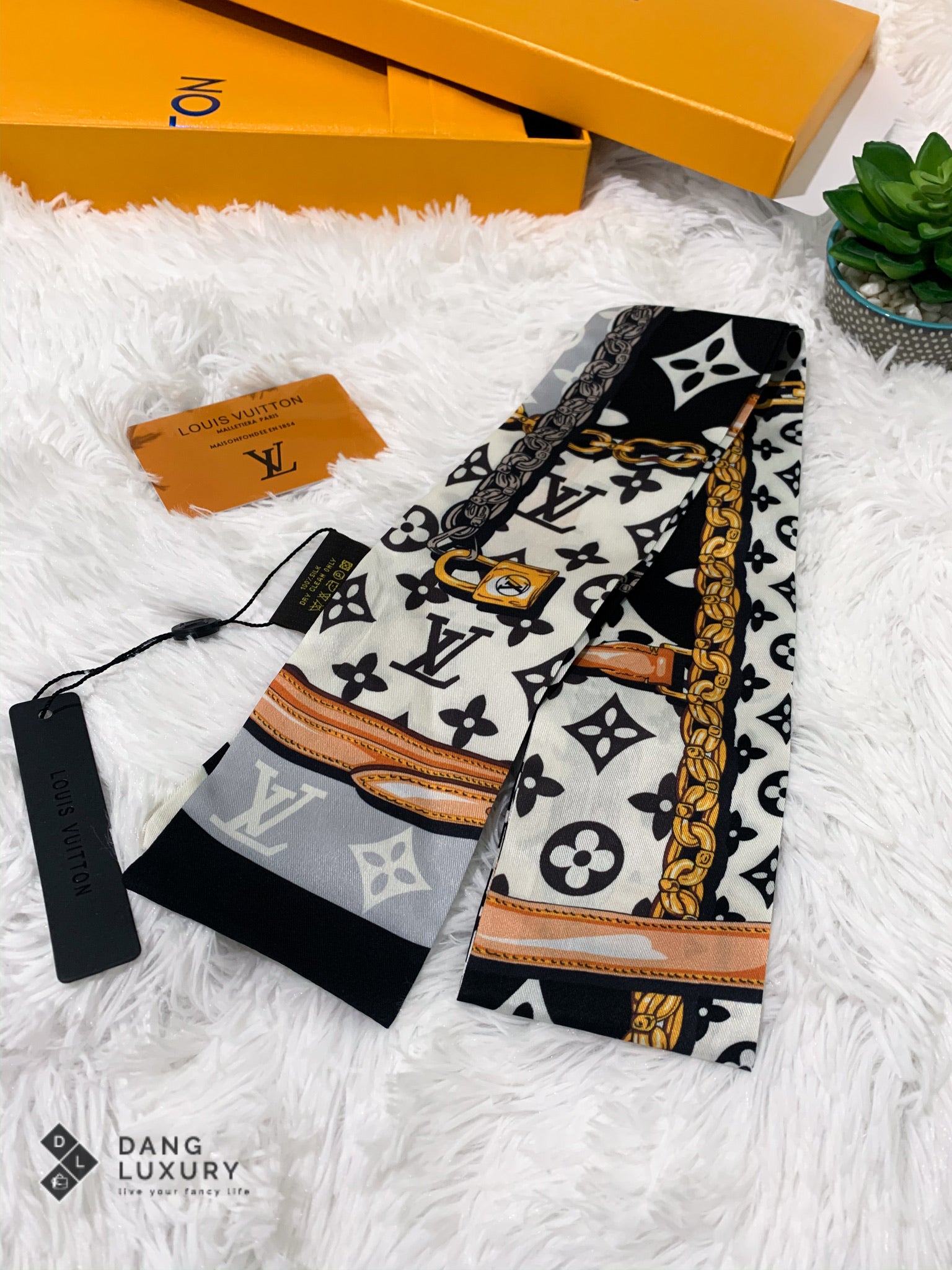 [TOP] Louis Vuitton LV Bandeau Twilly