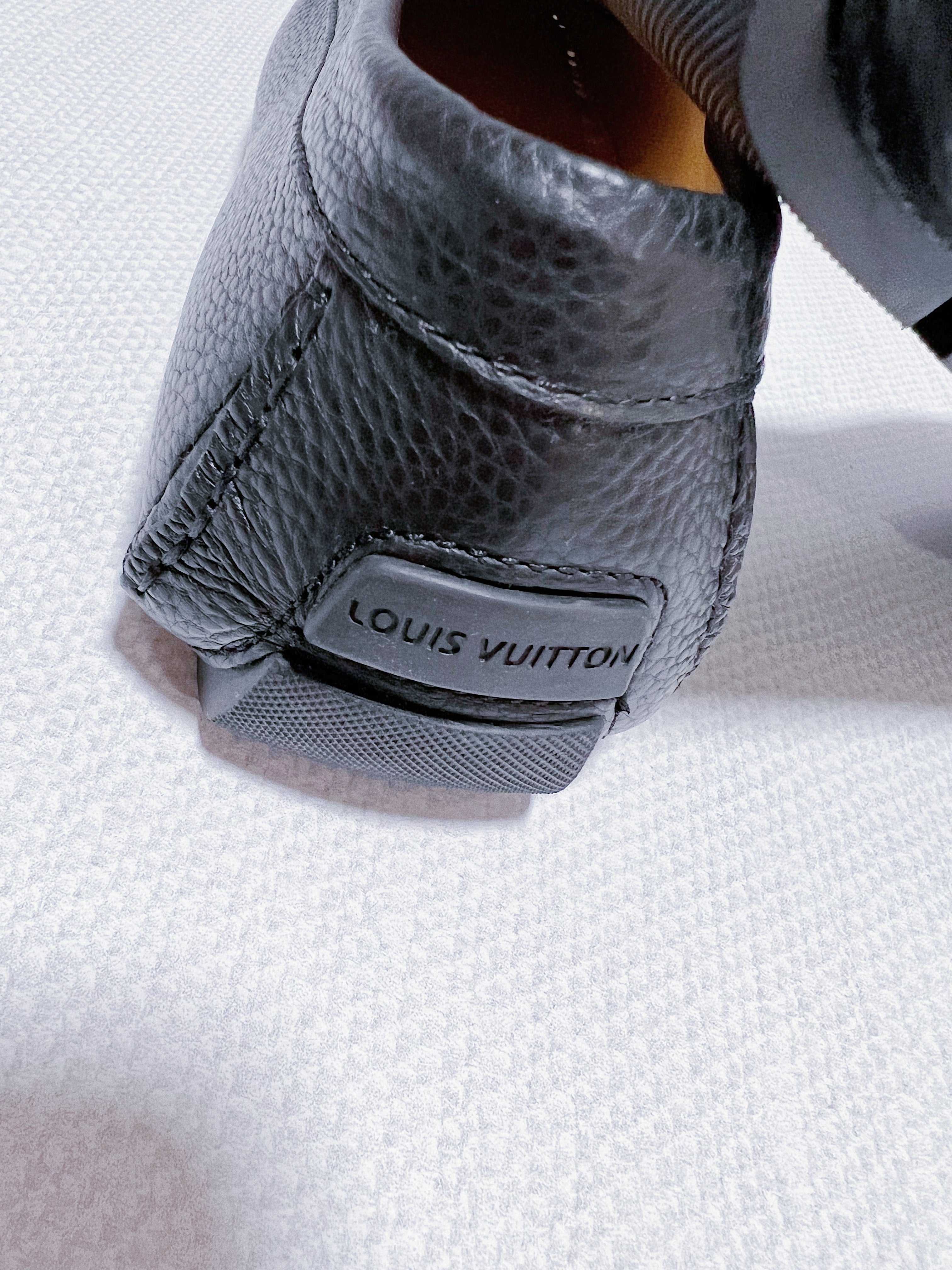 [TOP] Louis Vuitton LV L*V Montaigne Loafers w Gold Hardware - Black