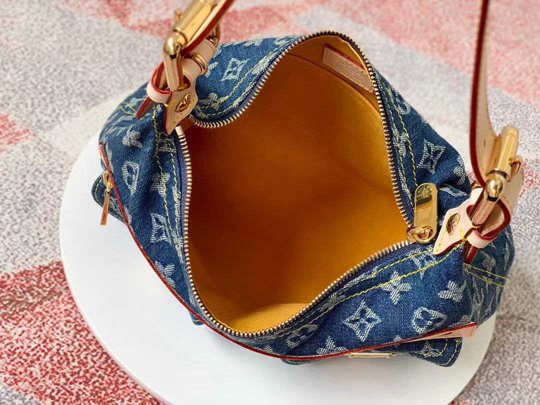 [TOP] Louis Vuitton LV L*V Baggy Denim PM 30-10-19cm-Blue