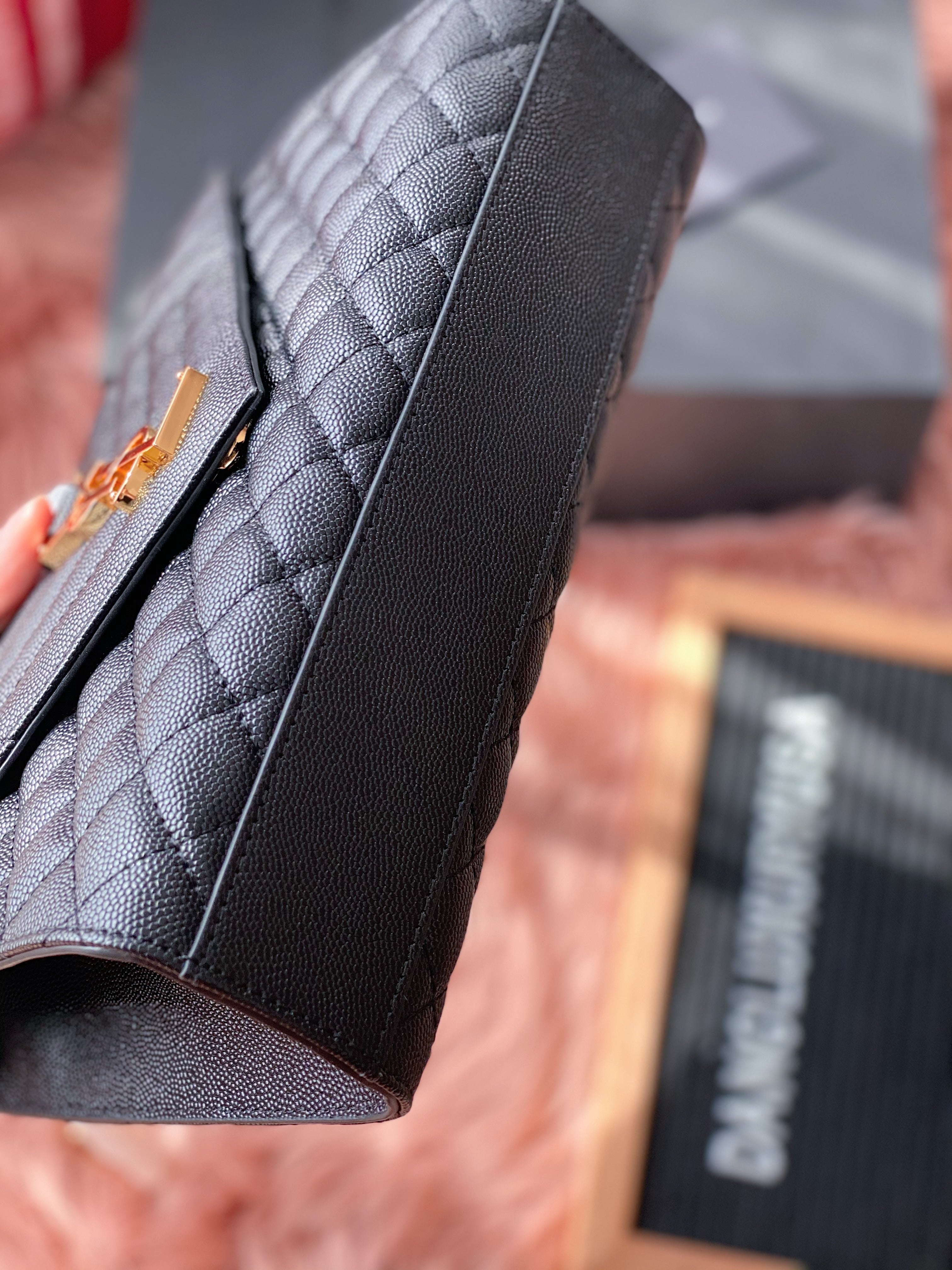 [TOP] Yves Saint Laurent YSL Y.S.L Envelope Shoulder Bag Small 21cm- Black & Gold Hardware