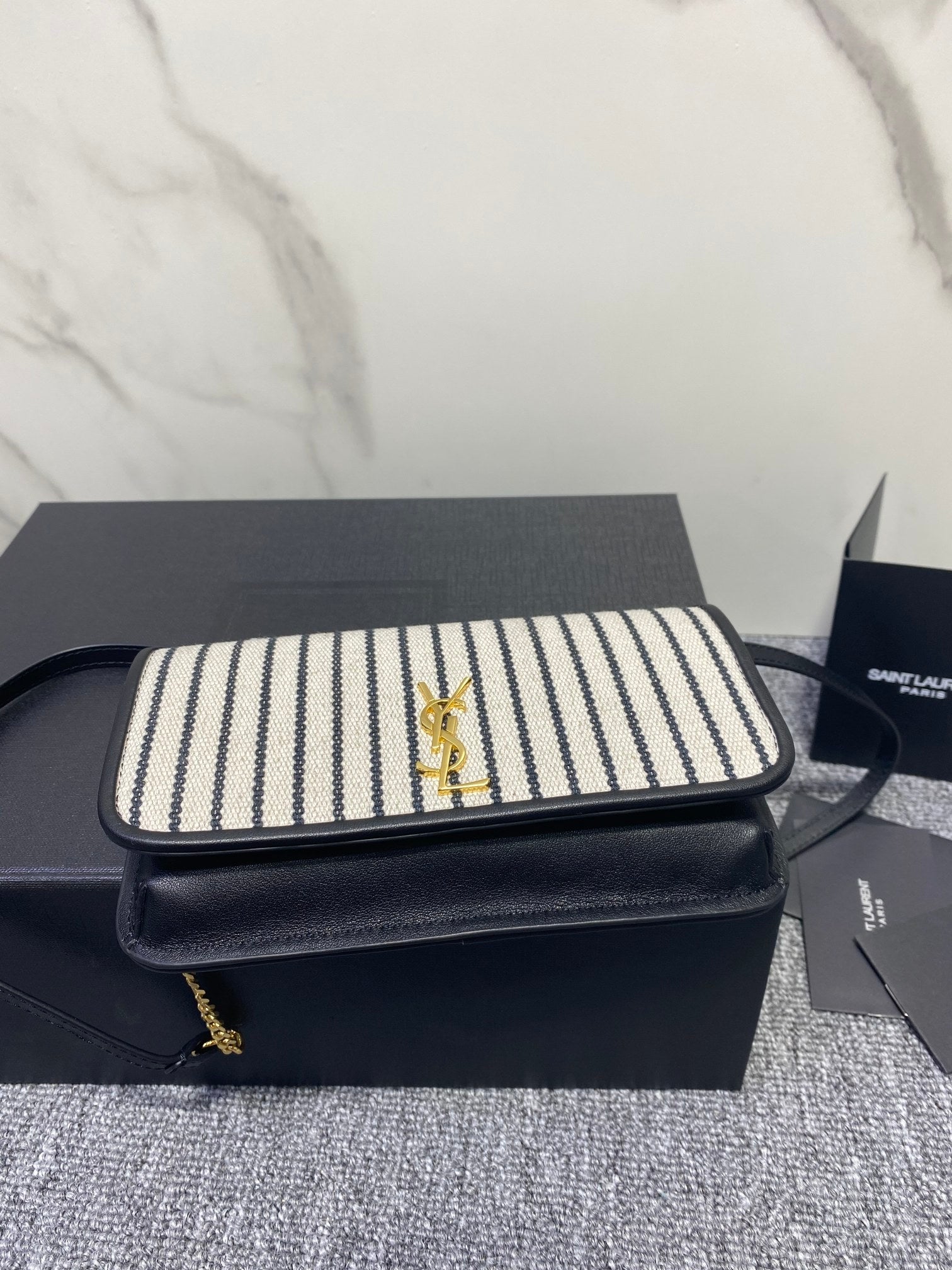 [TOP] Yves Saint Laurent YSL Striped Phone Case Bag - Black and Ivory