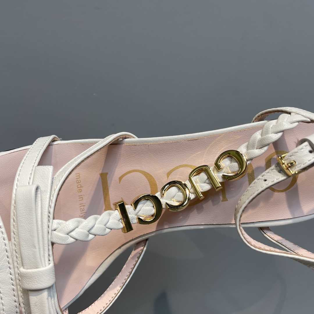 [TOP] GUCCI Woven Braid   Metal Buckle Sandals - White