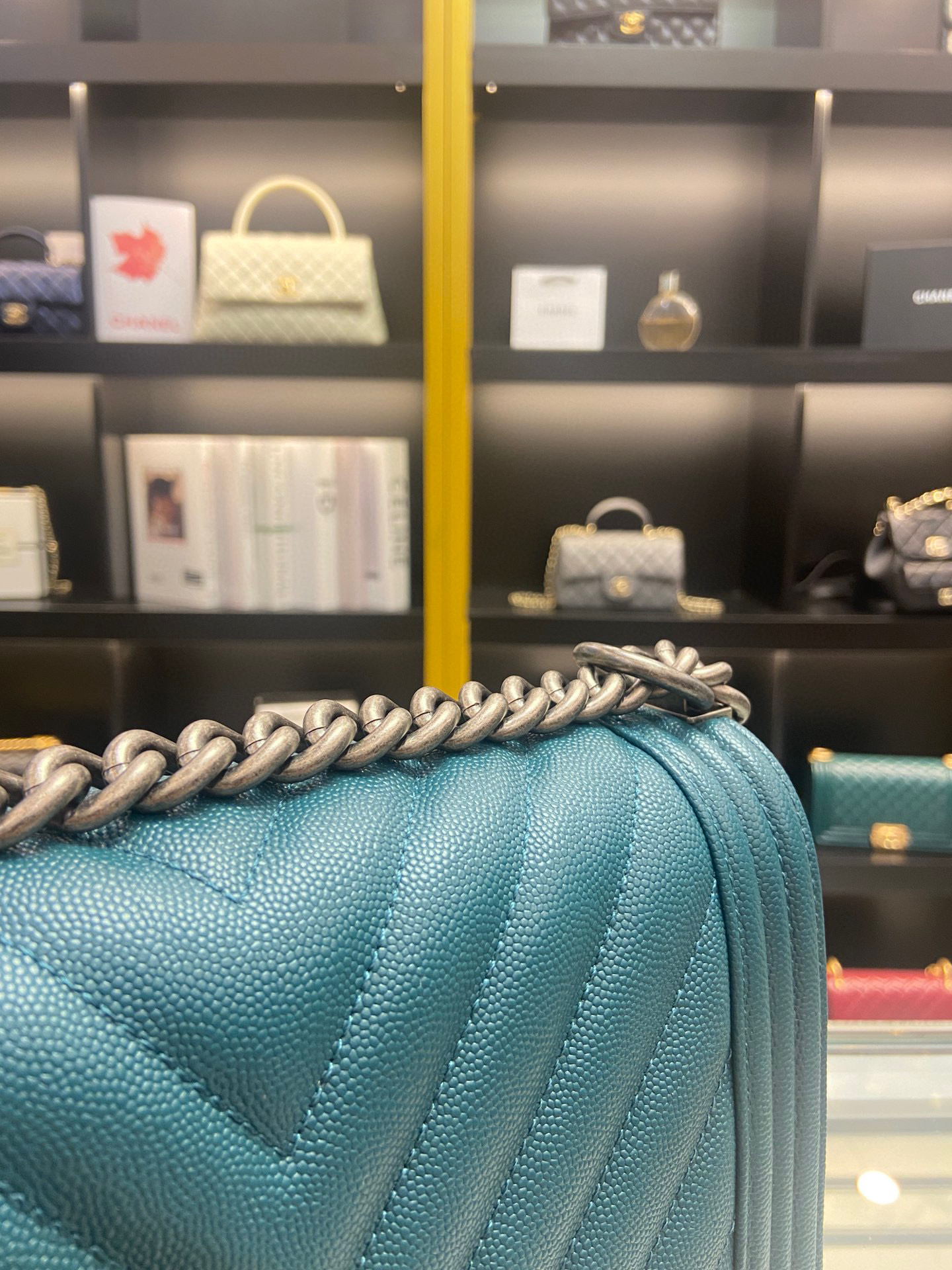 [TOP] CHANEL Boy Bag Ball pattern Medium 25cm - Macaron Blue & SHW