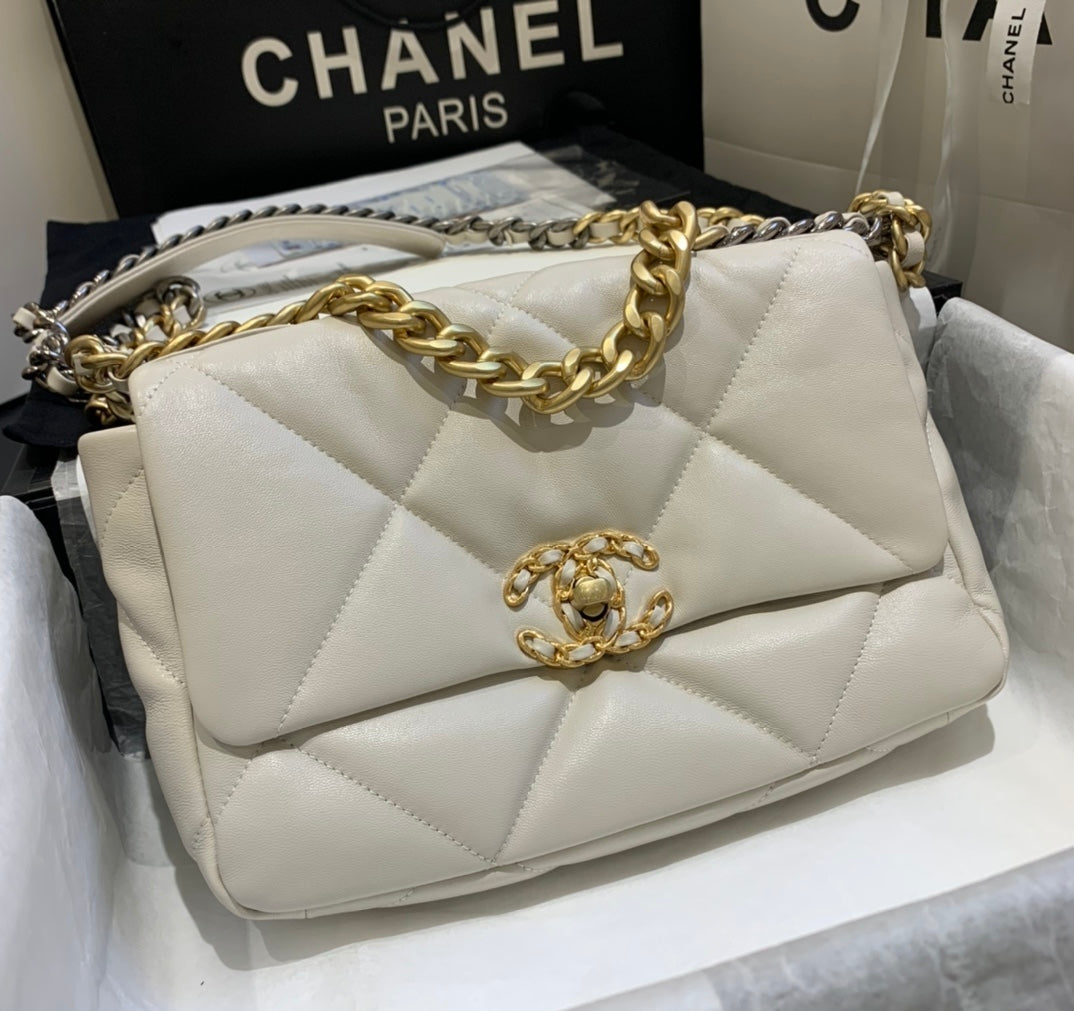 [TOP] CHANEL 19 Bag Small 26cm - White Grey