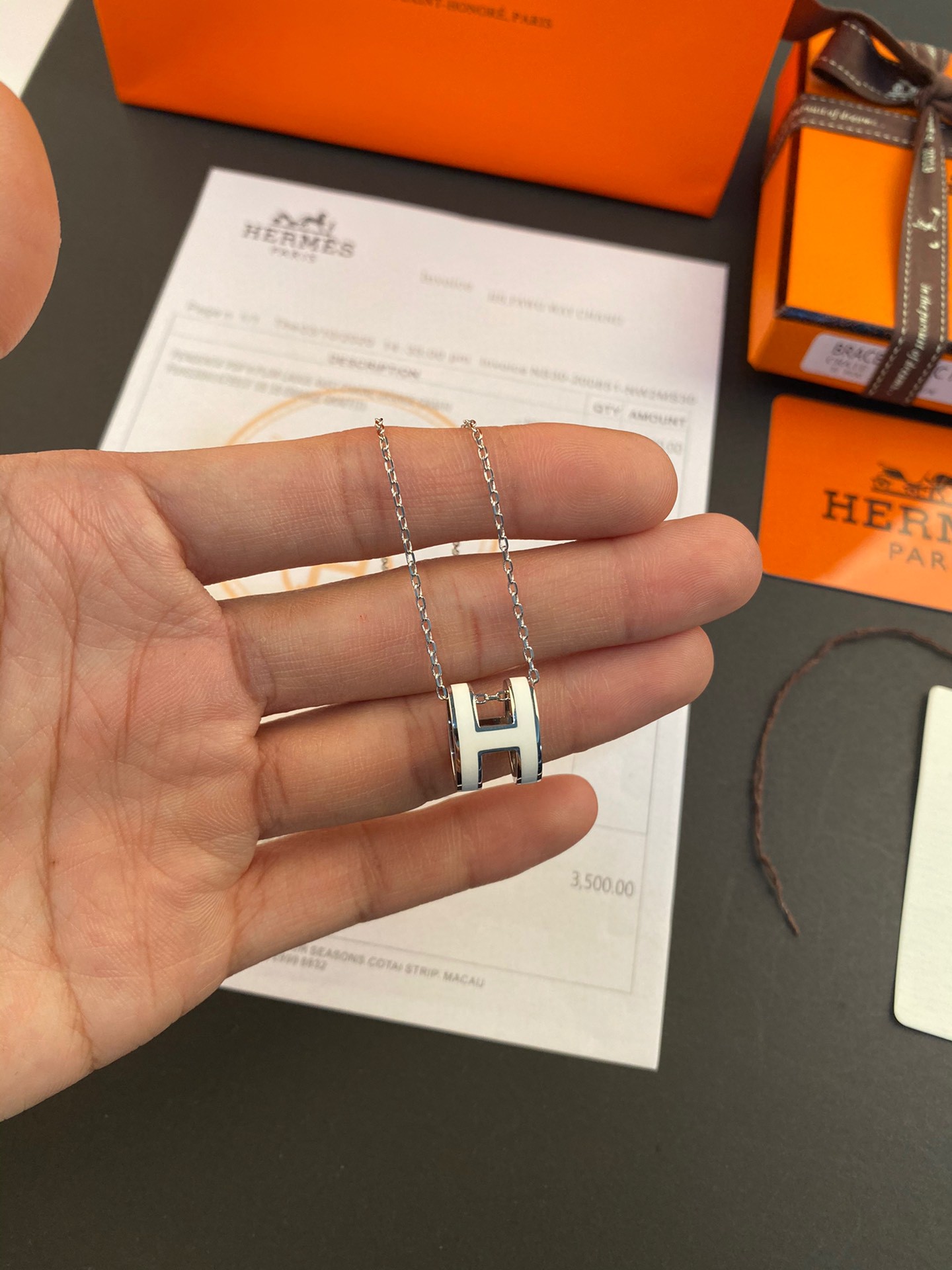 [TOP] HERMES Mini H Logo Necklace - White