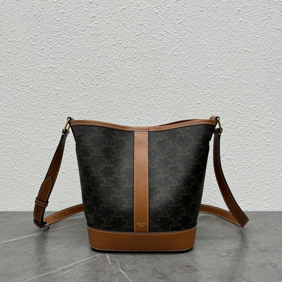 [TOP] CELINE Cuir Triomphe Monogram Bag 26×22×13