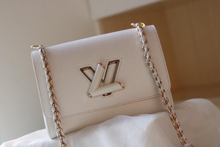 [TOP] Louis Vuitton LV  Twist Bag 23X17X9.5CM - White