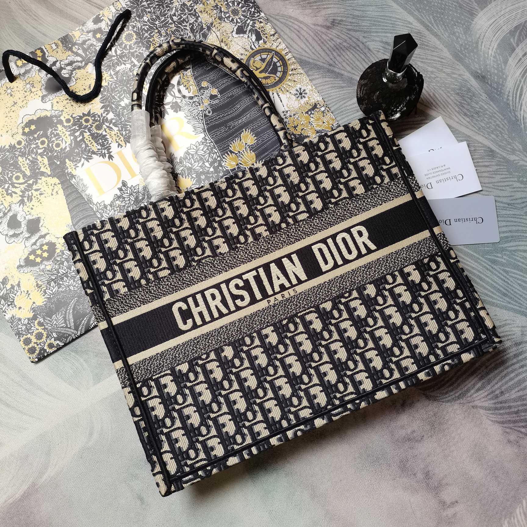 [TOP] Christian Dior Book Tote Bag Medium 36cm - Blue