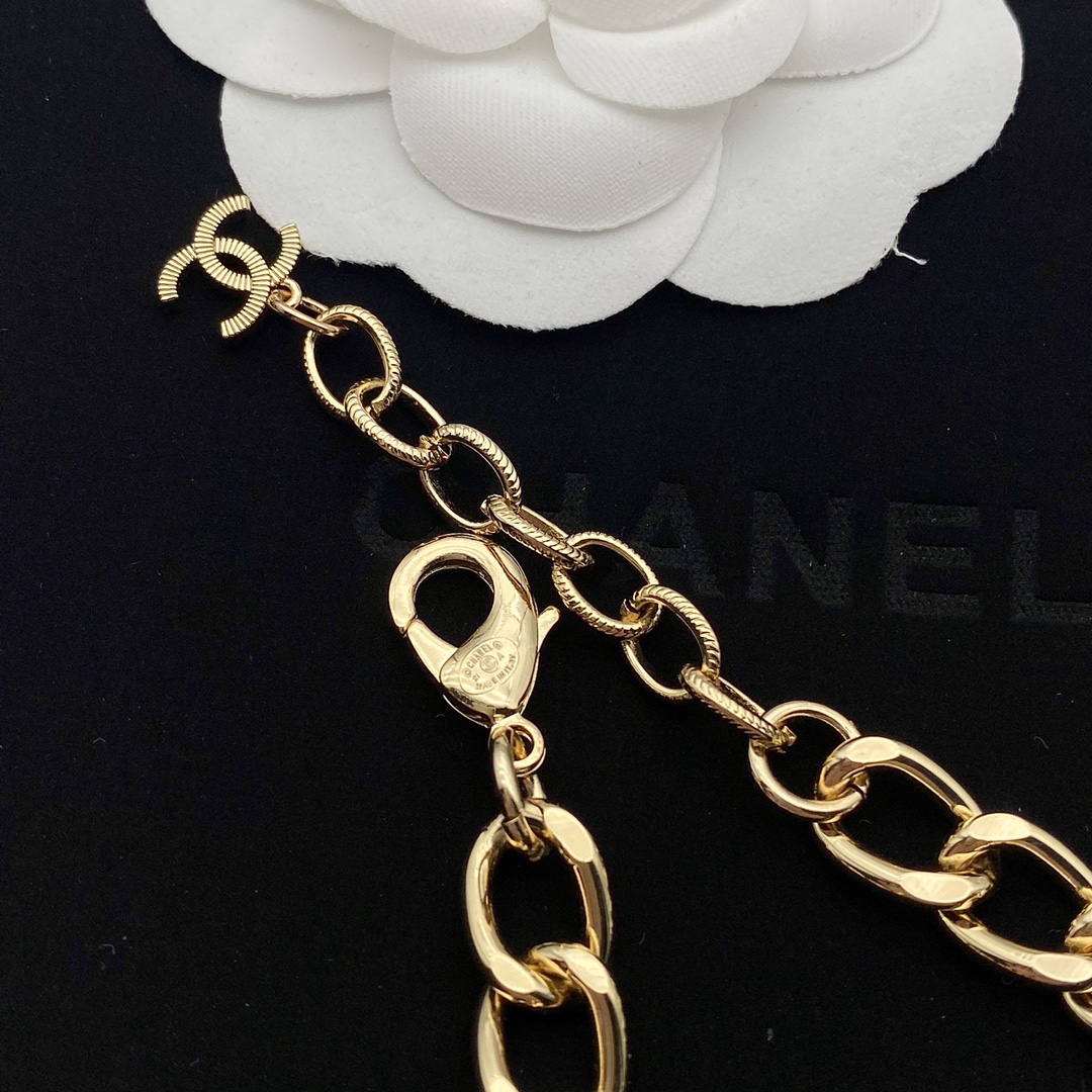 [TOP] CHANEL Choker Necklace Bracelet Set